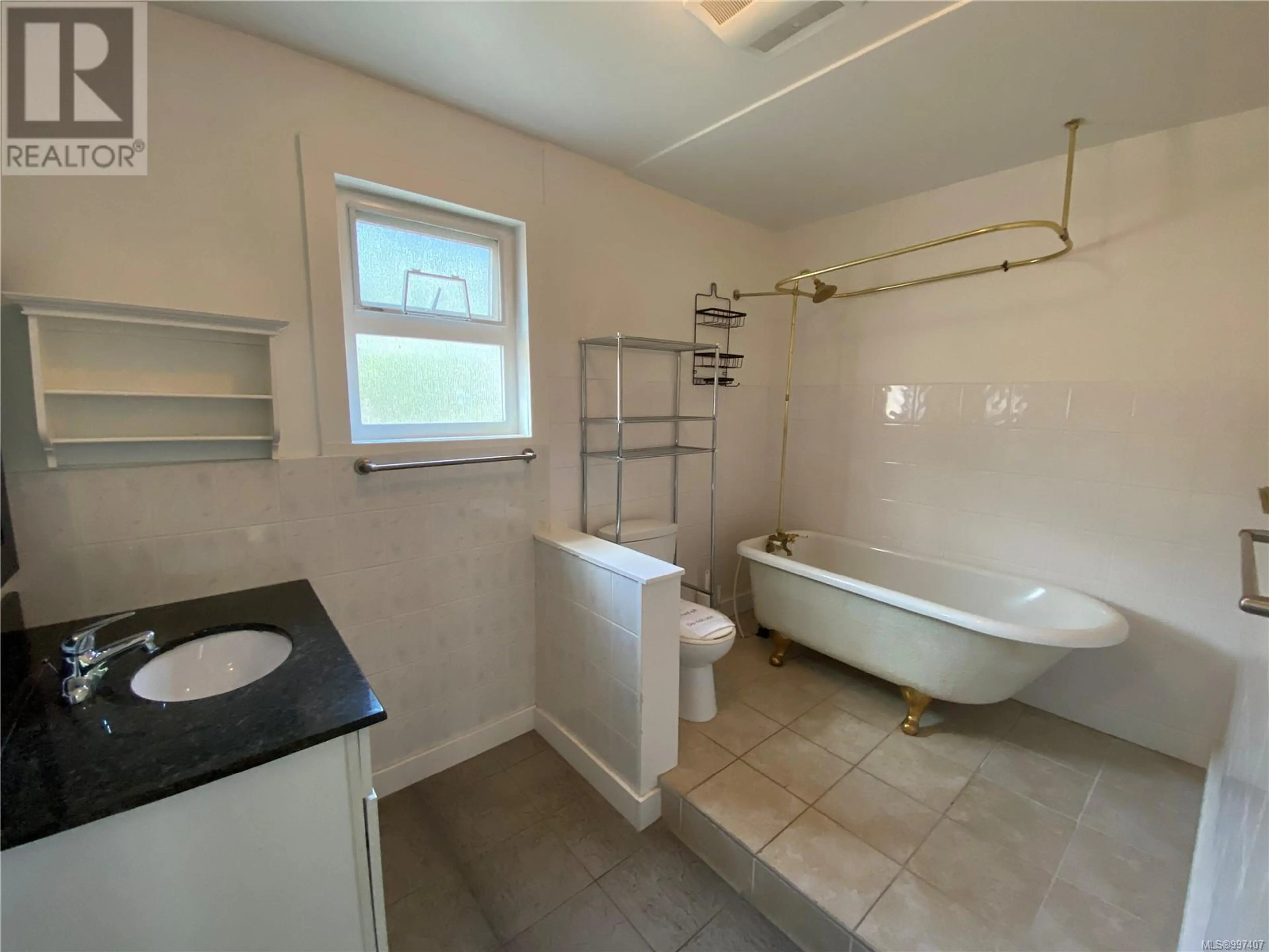 Property at 1729 FOUL BAY RD, Oak Bay, BC