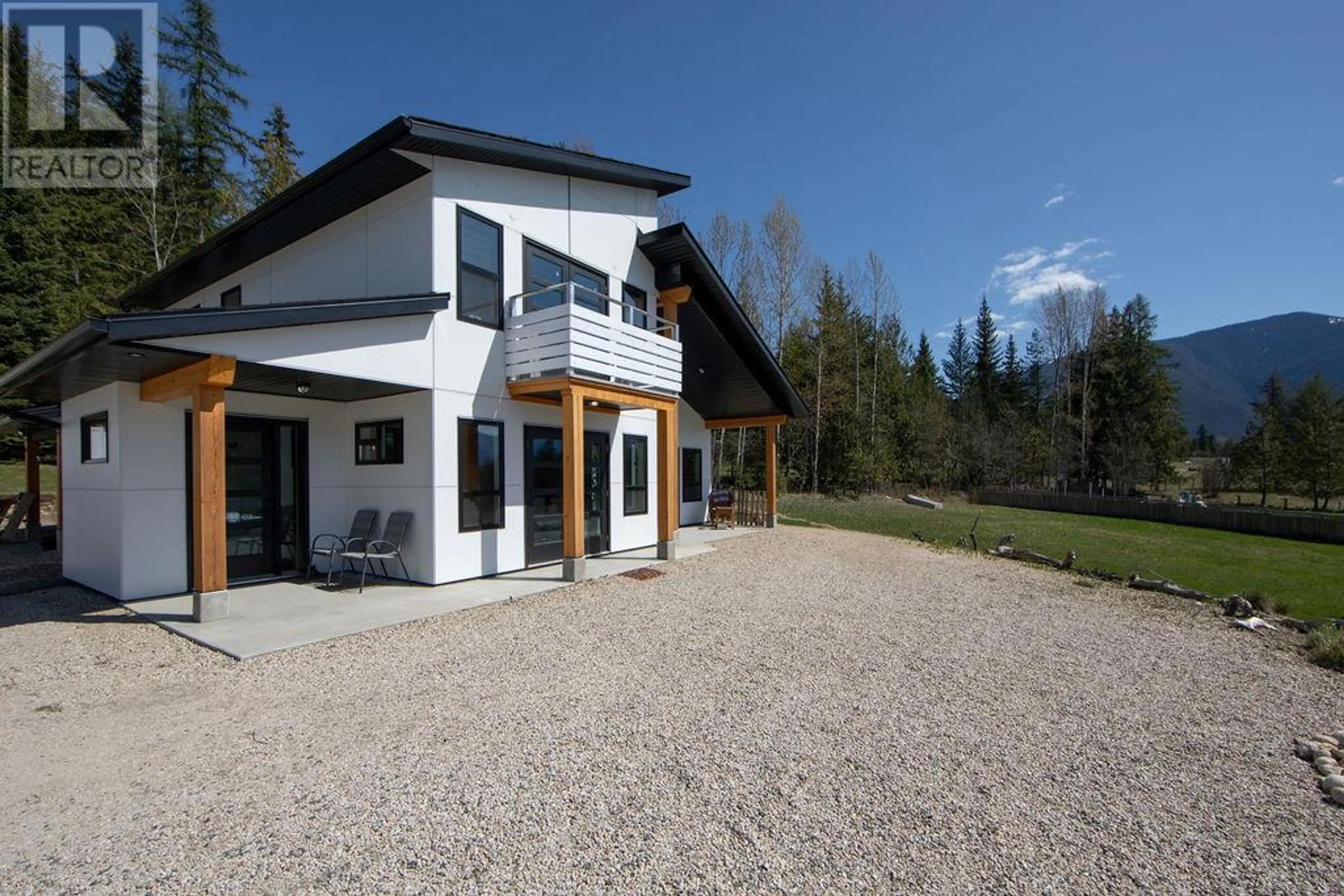 Property at 215 COTSWOLD ROAD, Nakusp, BC