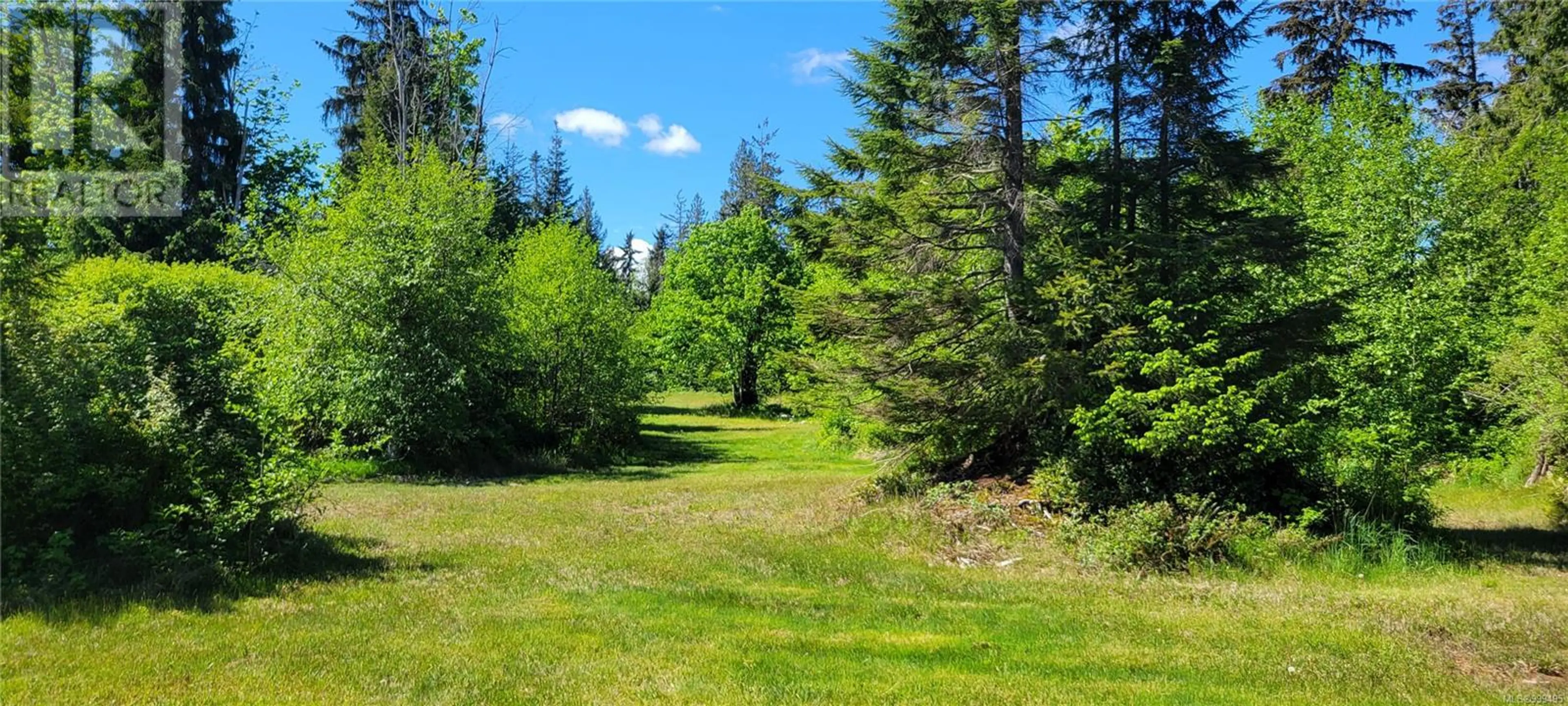 #SL 3 4275 SOUTH ISLAND HWY - Image 11