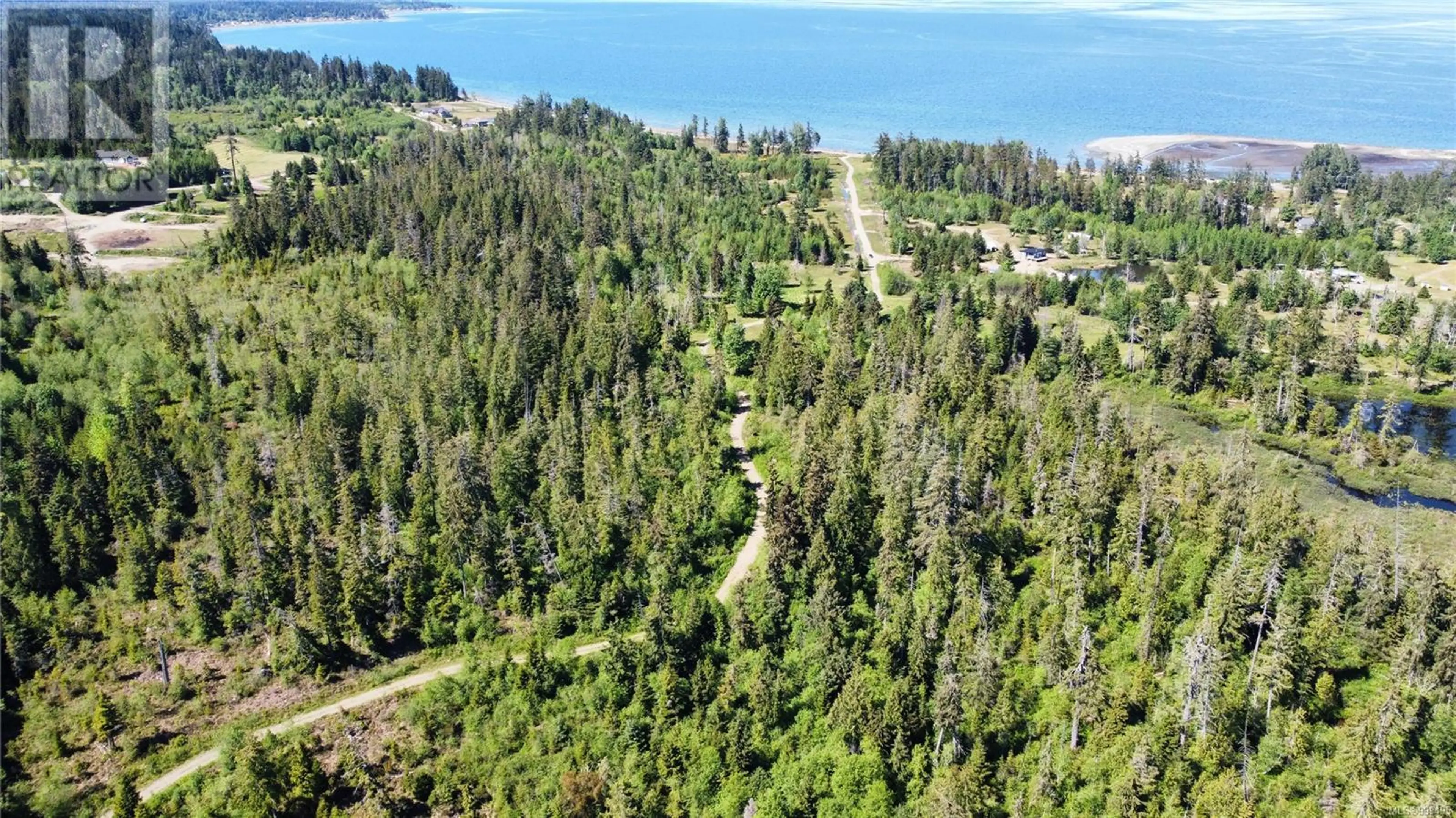 #SL 3 4275 SOUTH ISLAND HWY - Image 8