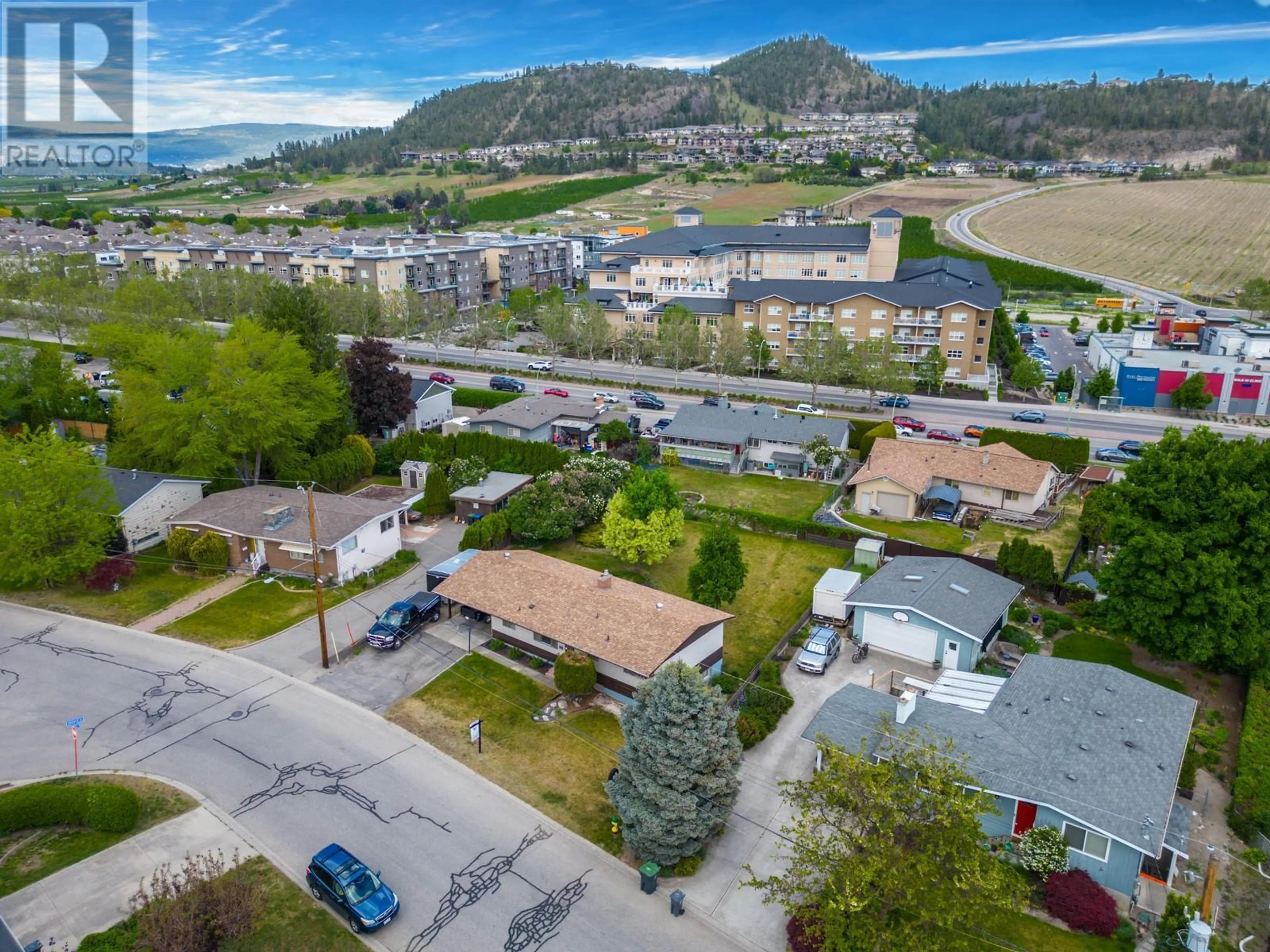Property at 715 GLENBURN STREET, Kelowna, BC
