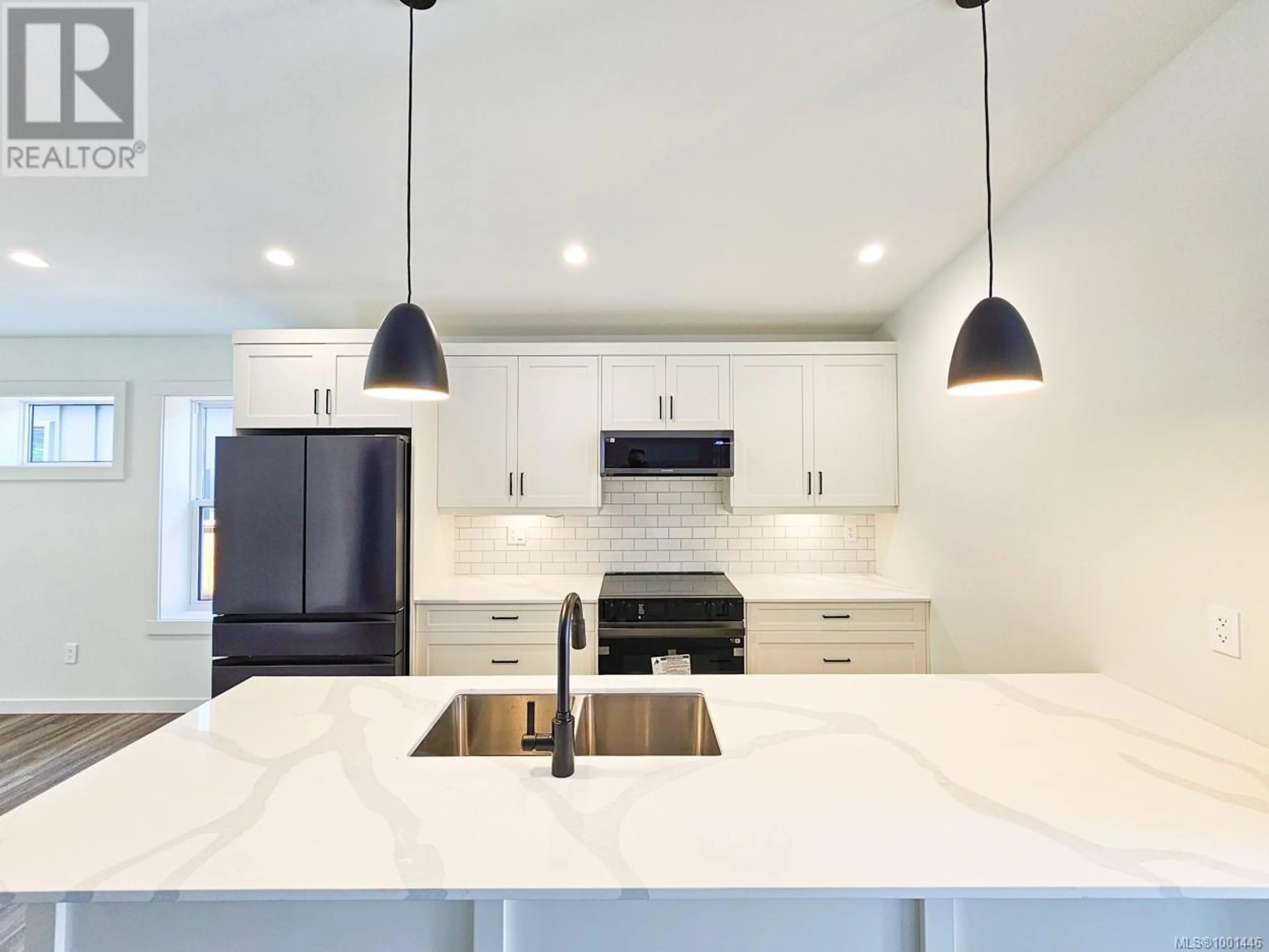 Property at #39 3025 ROYSTON RD, Cumberland, BC