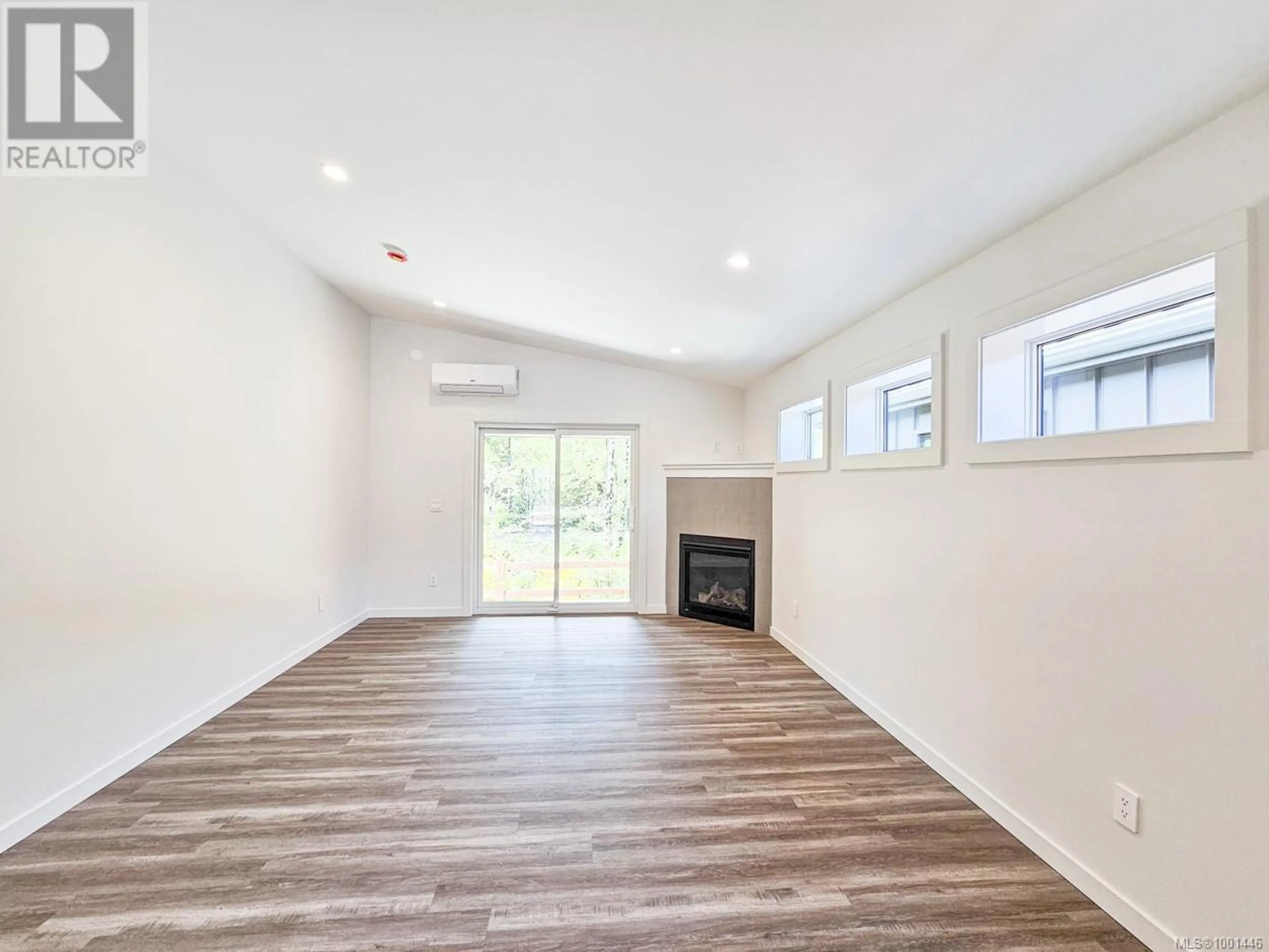 Property at #39 3025 ROYSTON RD, Cumberland, BC