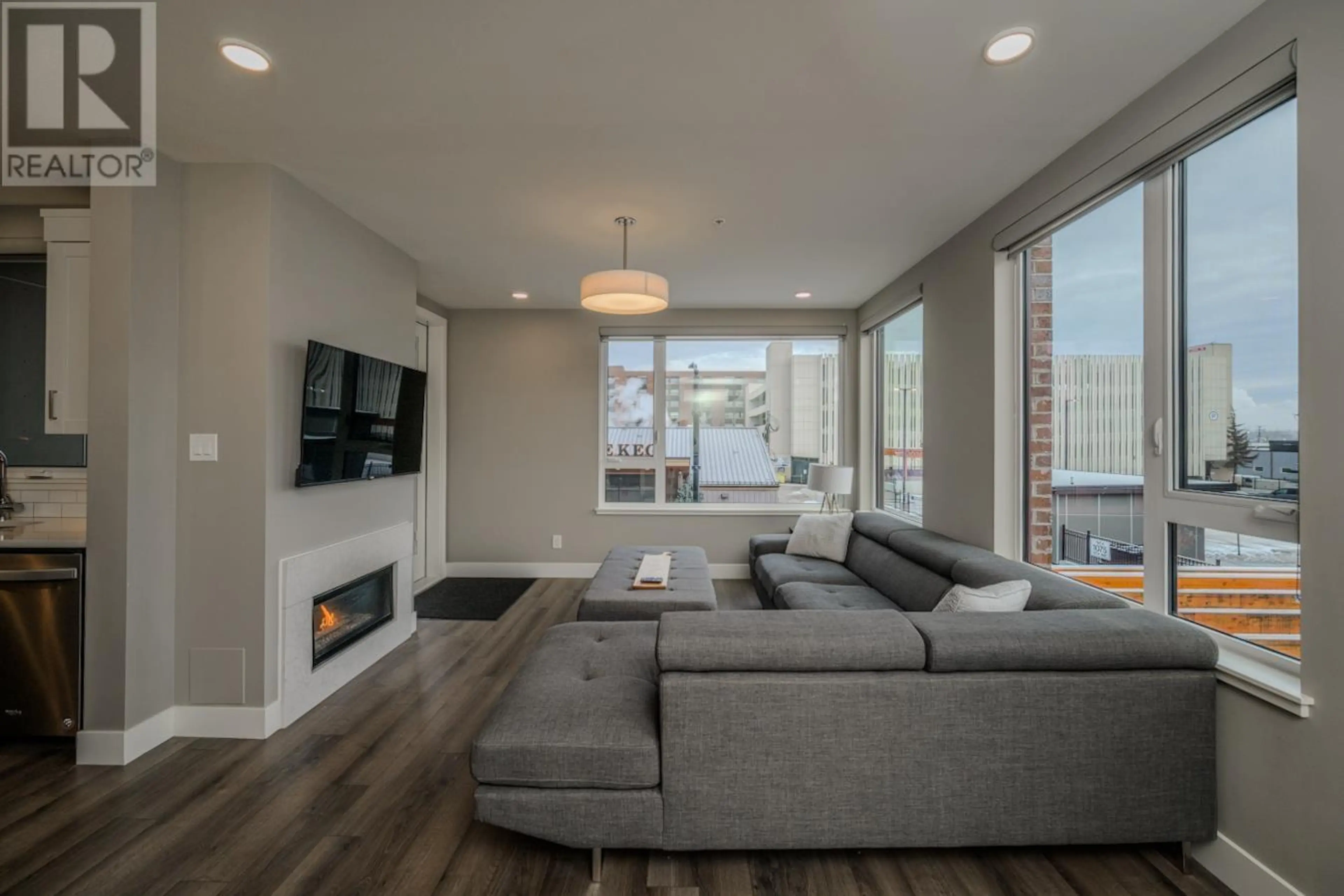 Property at #201 1087 6TH AVENUE, Prince George, BC