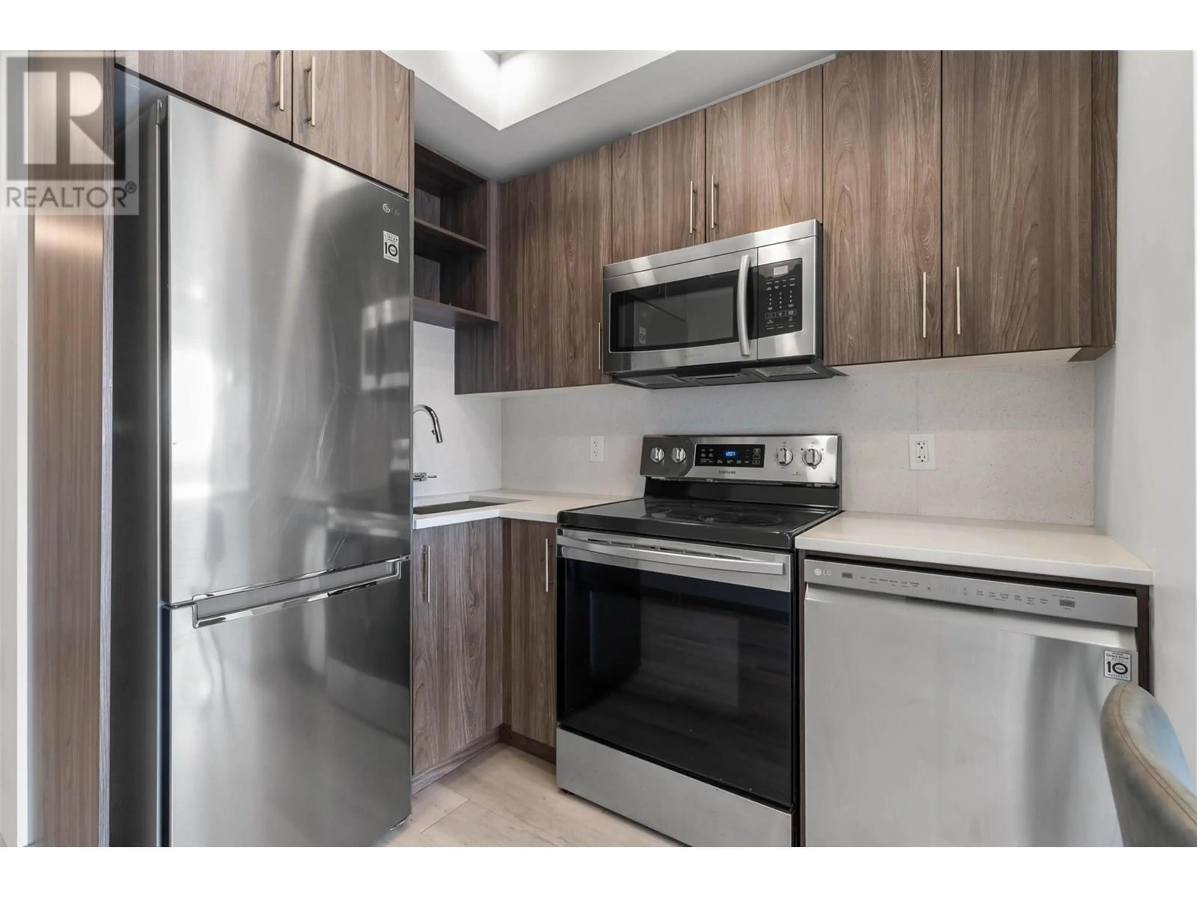 Property at #224 345 DOUGALL ROAD N, Kelowna, BC