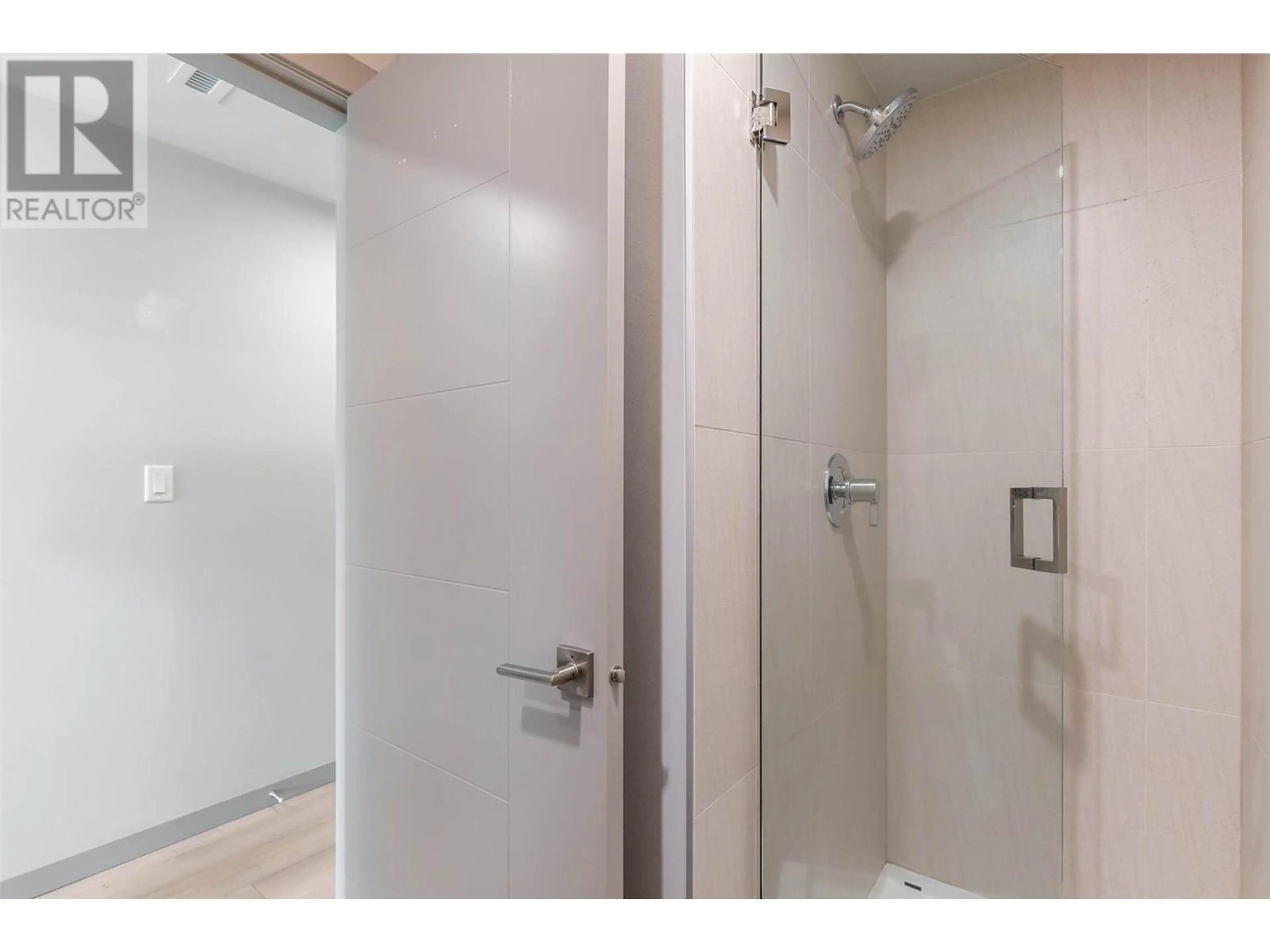 Property at #224 345 DOUGALL ROAD N, Kelowna, BC