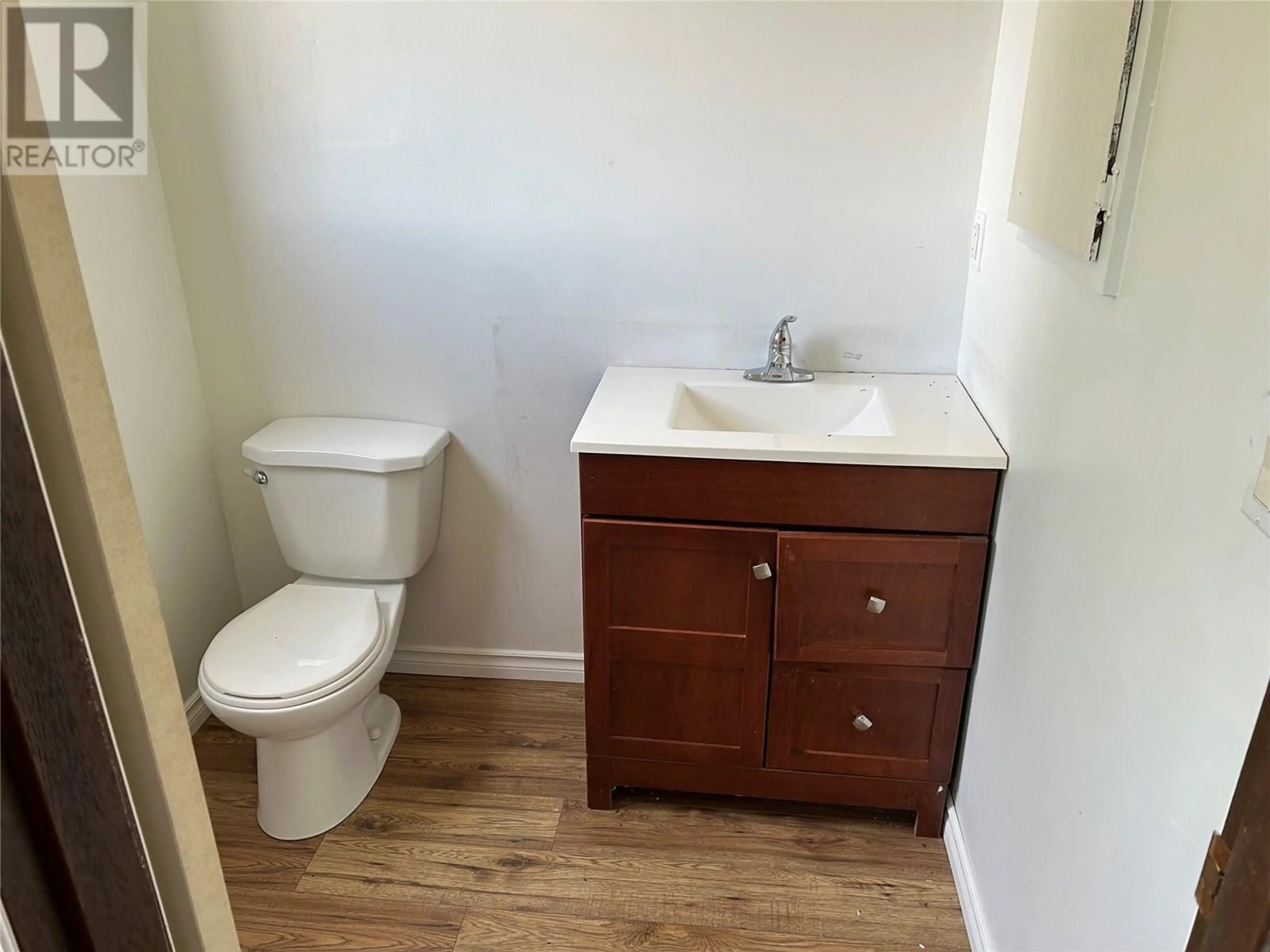 Property at 2571 LAKESHORE ROAD, Vernon, BC