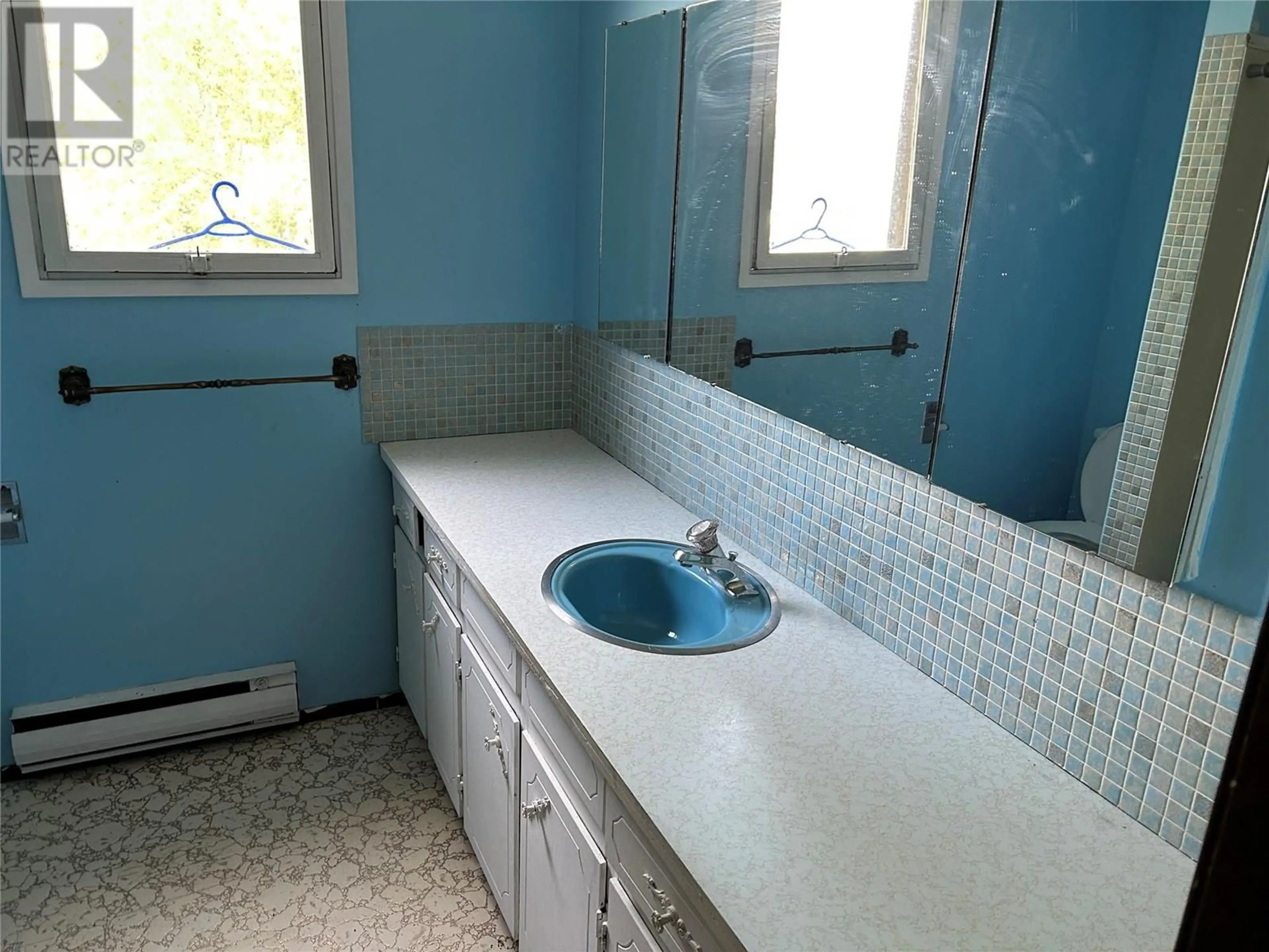 Property at 2571 LAKESHORE ROAD, Vernon, BC