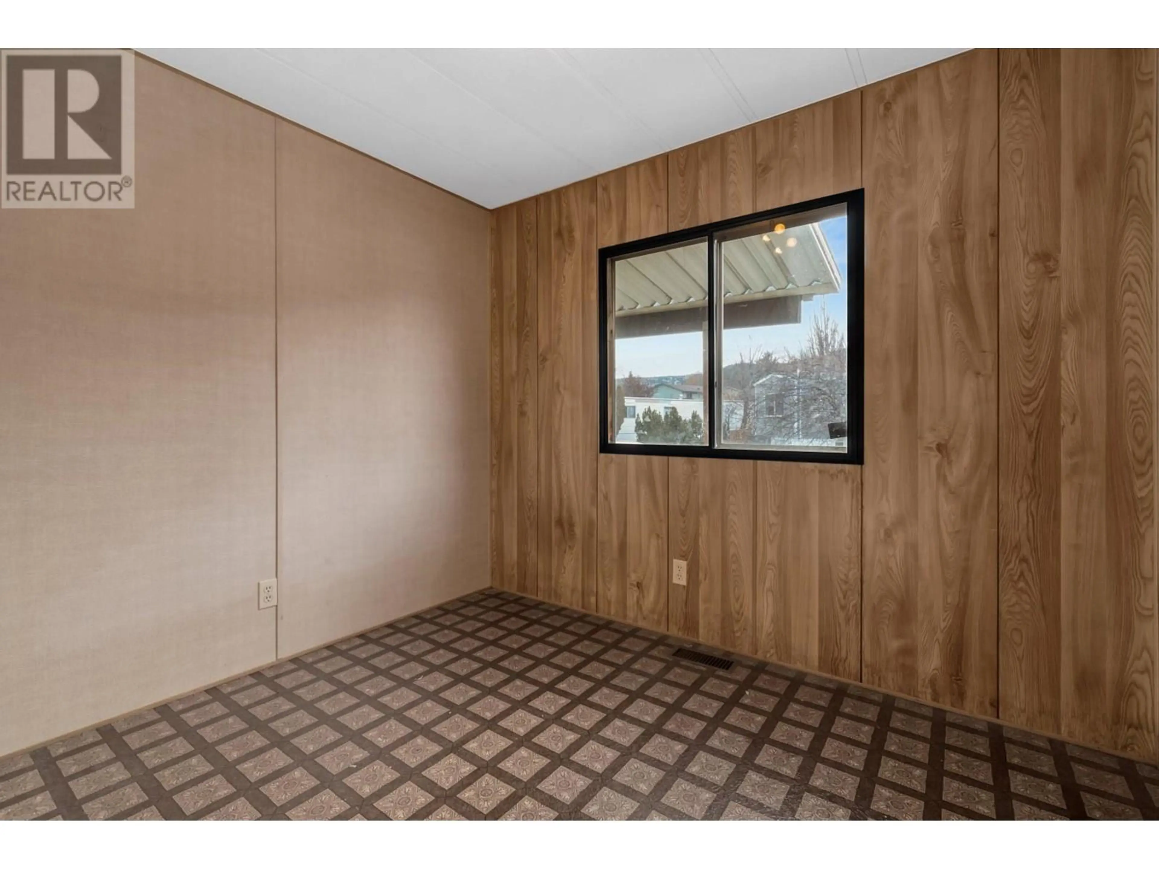 Property at #105 2776 CLAPPERTON AVENUE, Merritt, BC