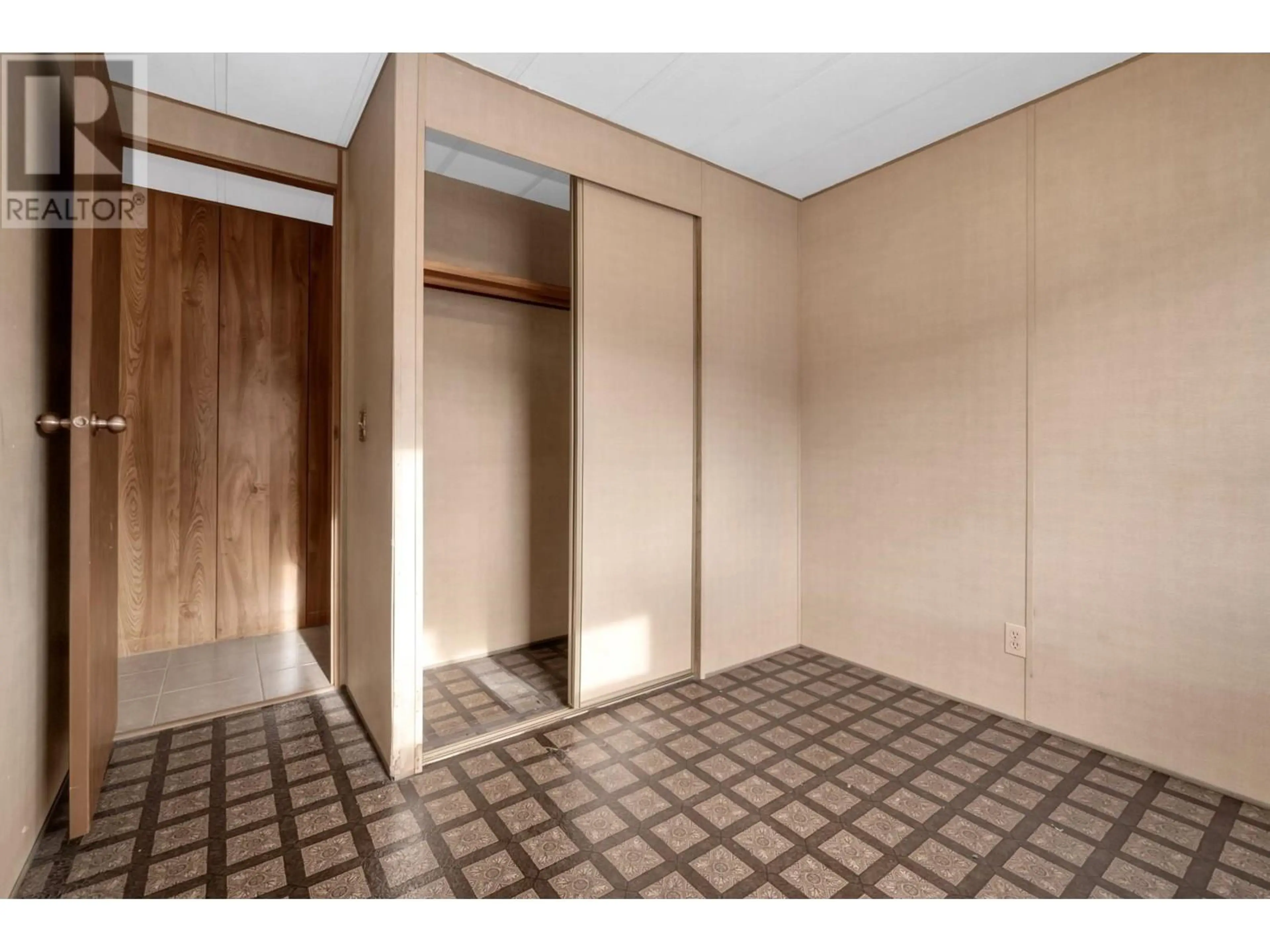 Property at #105 2776 CLAPPERTON AVENUE, Merritt, BC