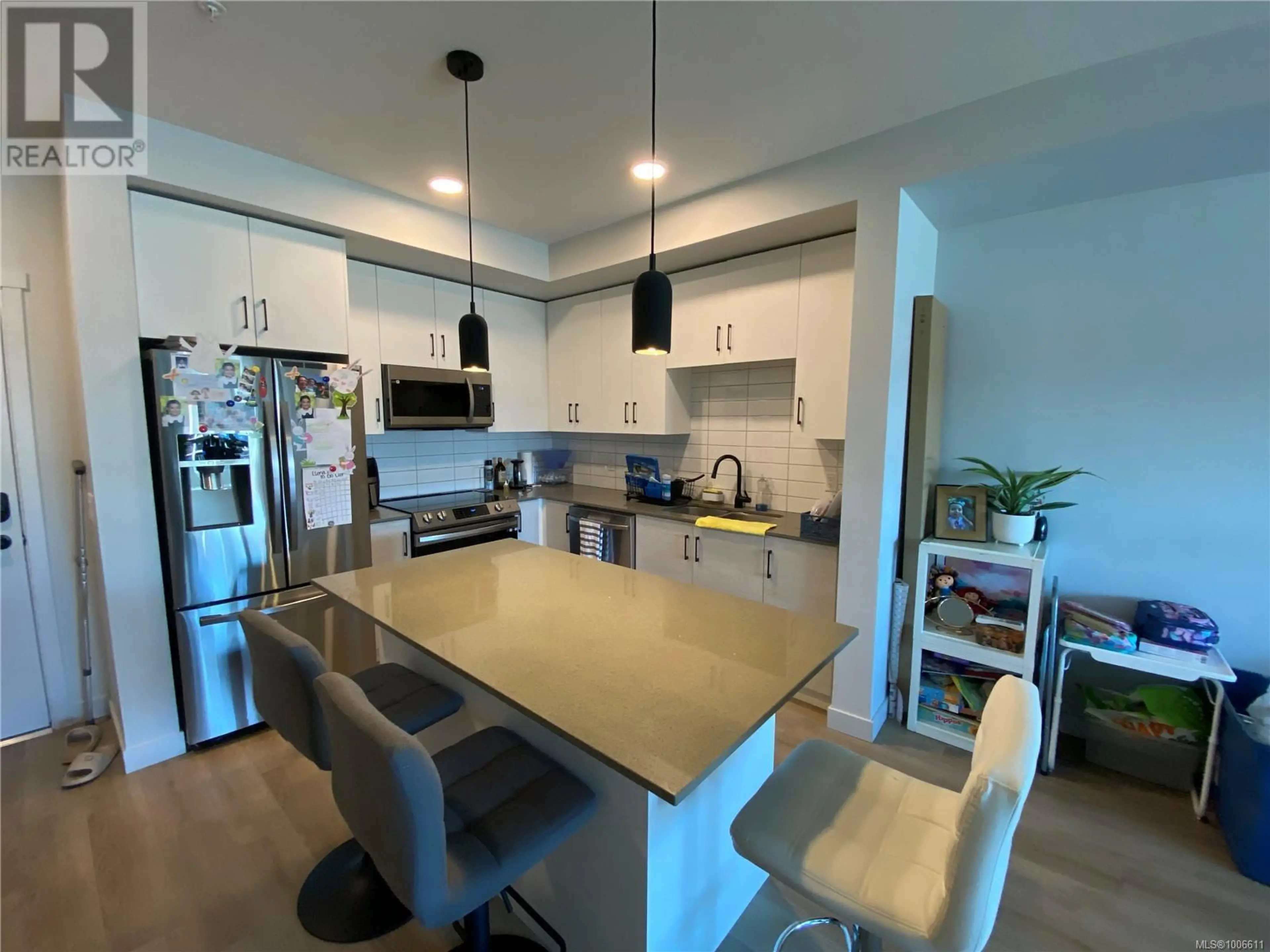 Property at #404 2469 GATEWAY RD, Langford, BC