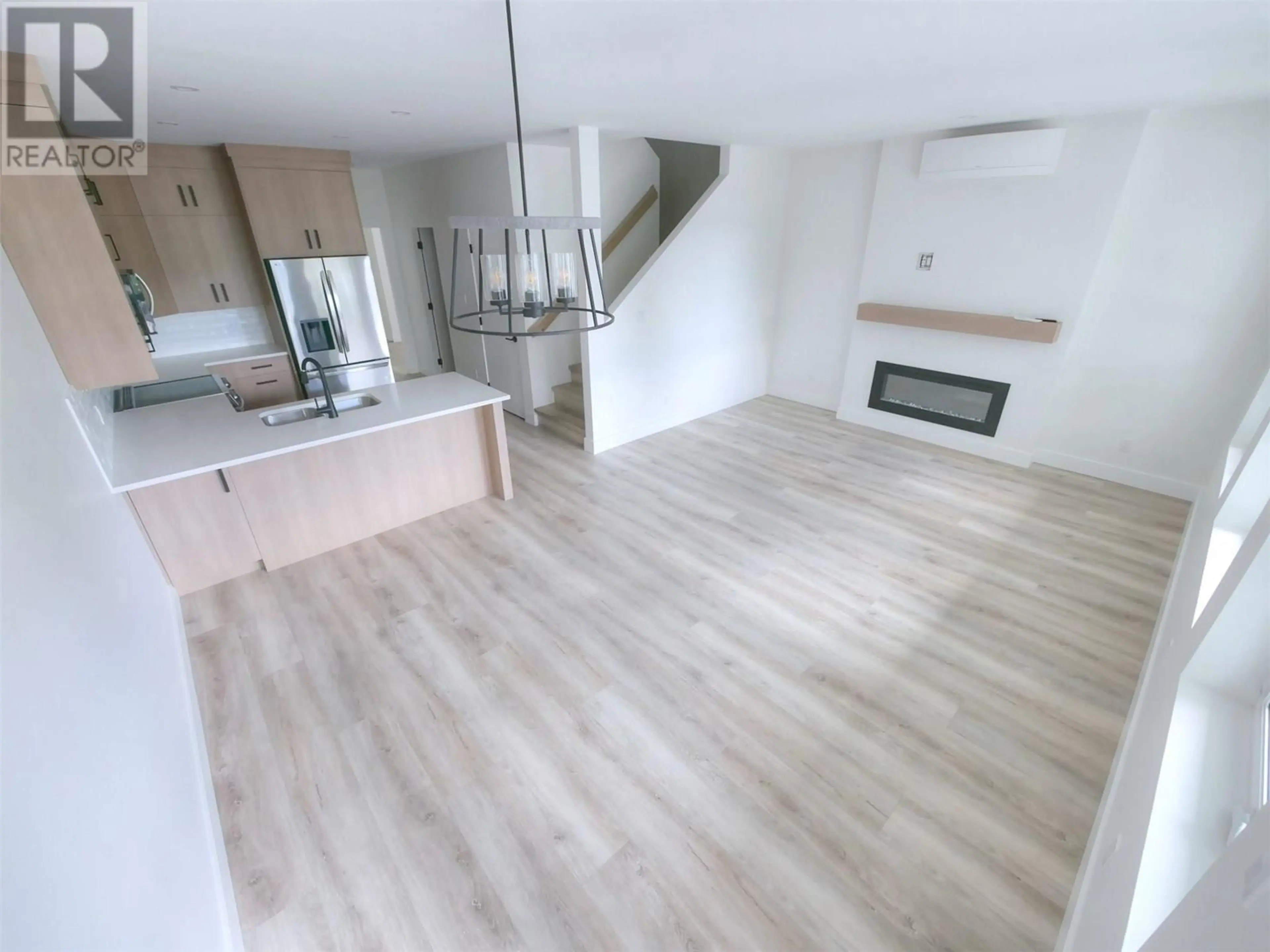 Property at #3 88 NELSON AVENUE S, Nakusp, BC