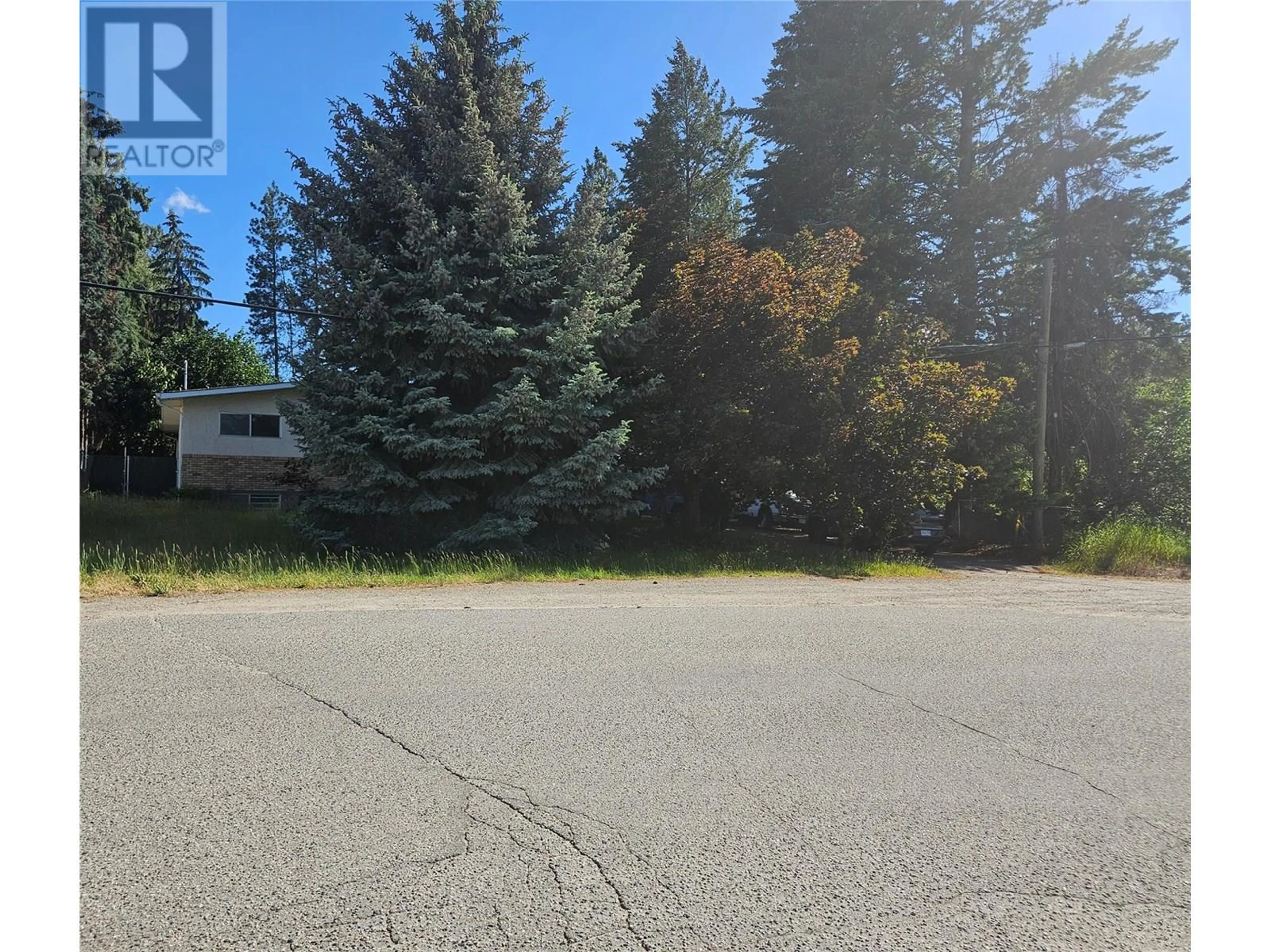 Property at 305 & 295 CLARISSA ROAD, Kelowna, BC