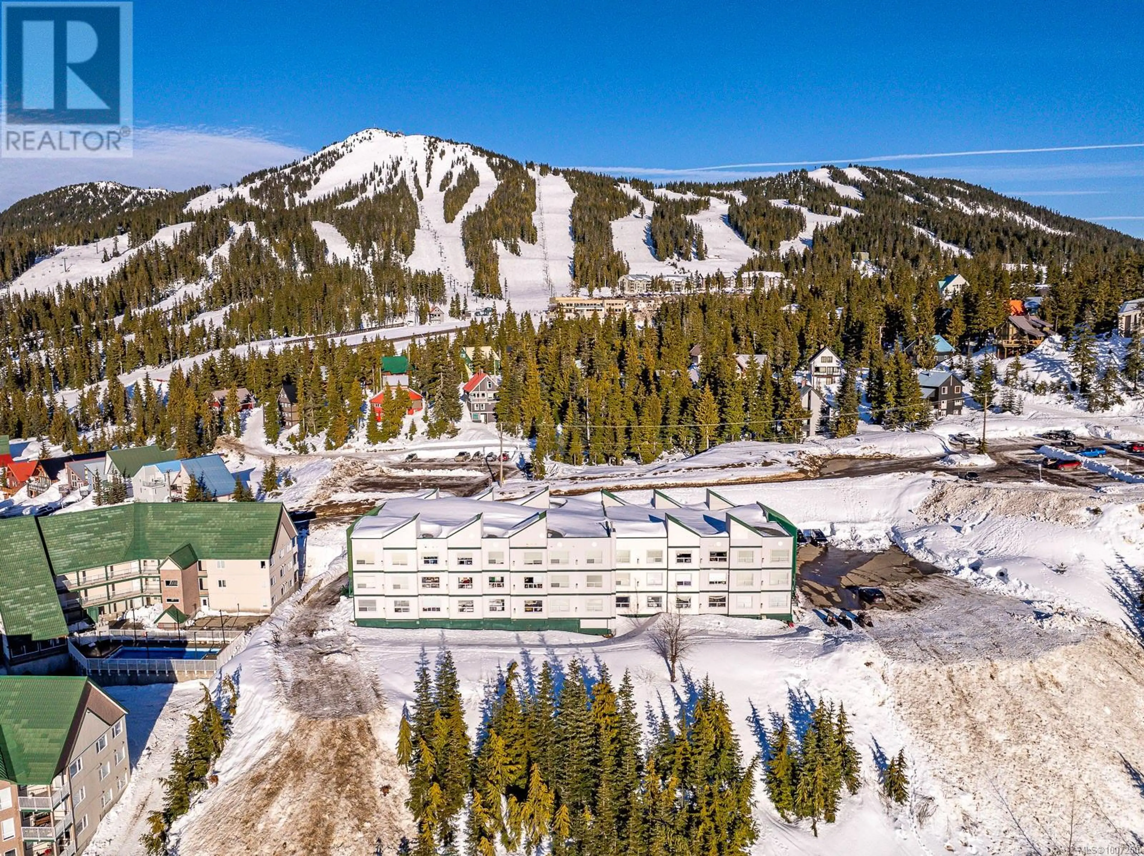 Property at #111 1105 HENRY RD, Courtenay, BC