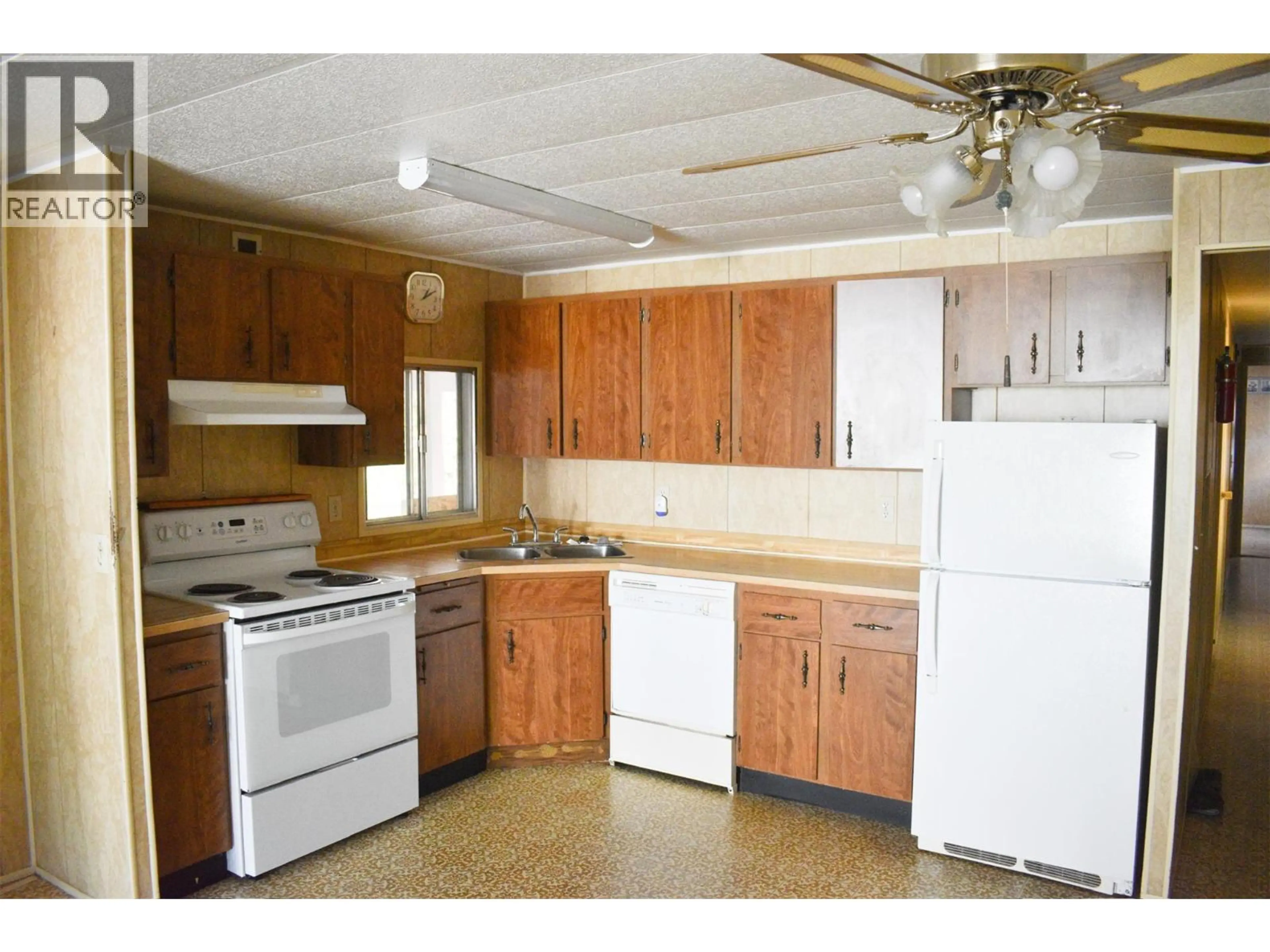 Property at #1 150 TAMARAC AVENUE, Fruitvale, BC