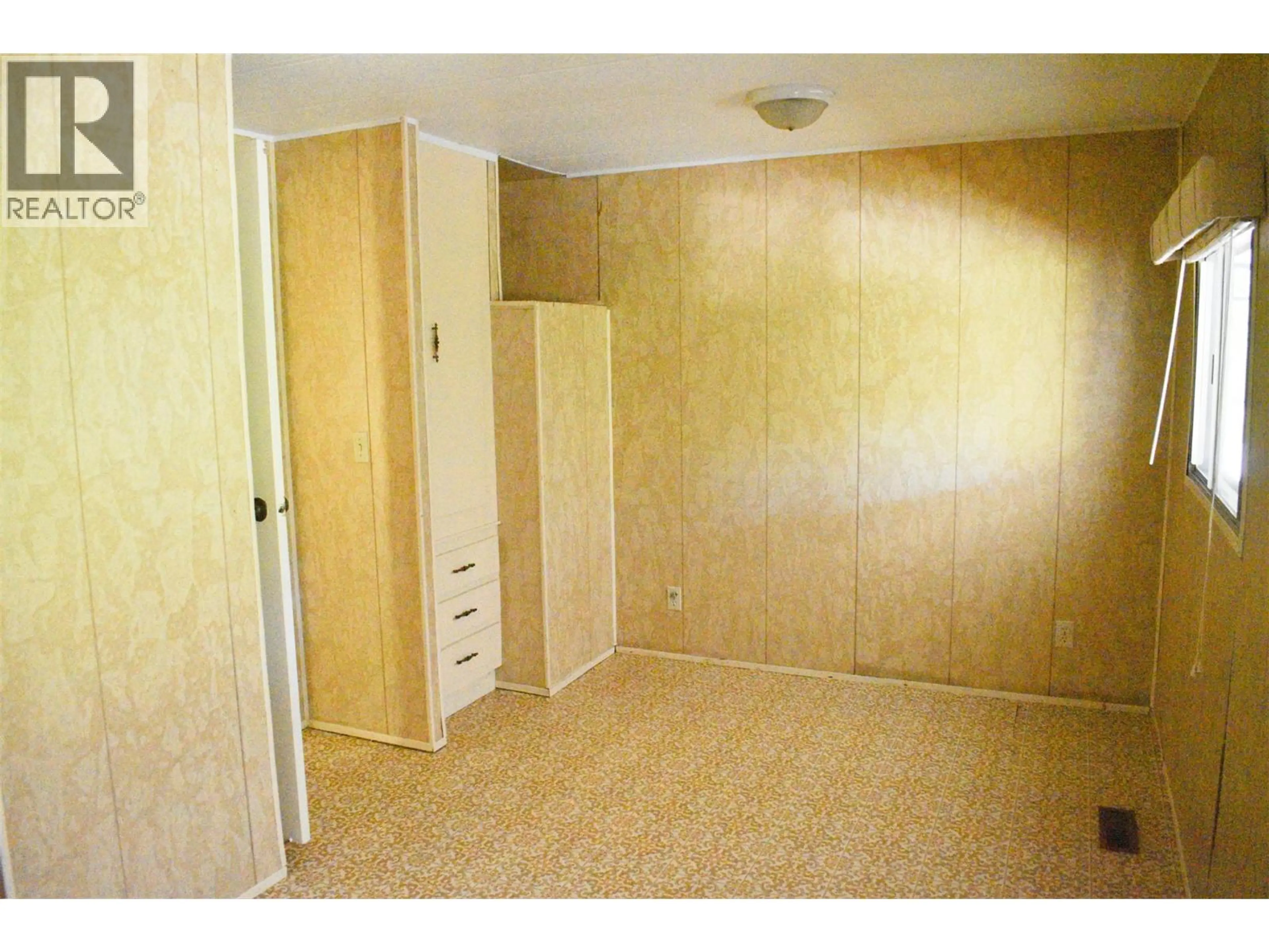 Property at #1 150 TAMARAC AVENUE, Fruitvale, BC