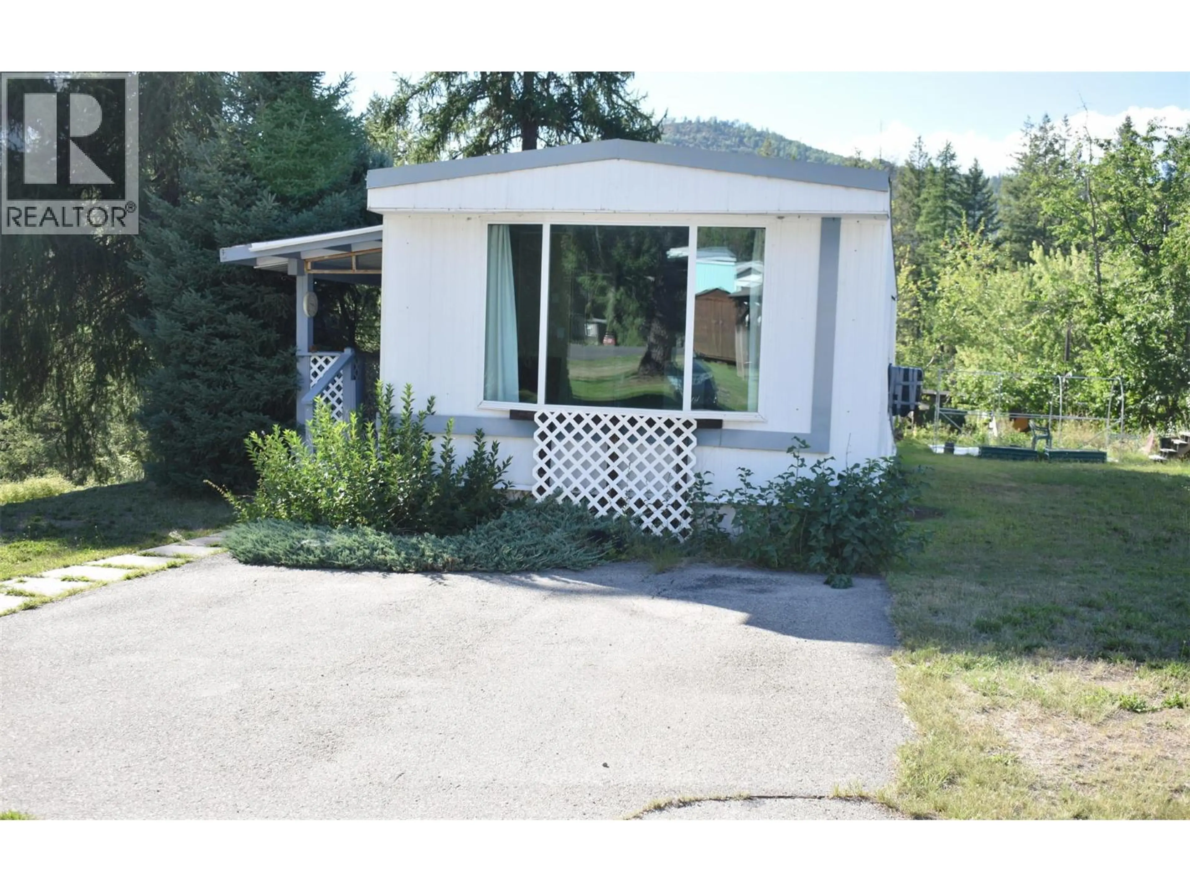 Property at #1 150 TAMARAC AVENUE, Fruitvale, BC