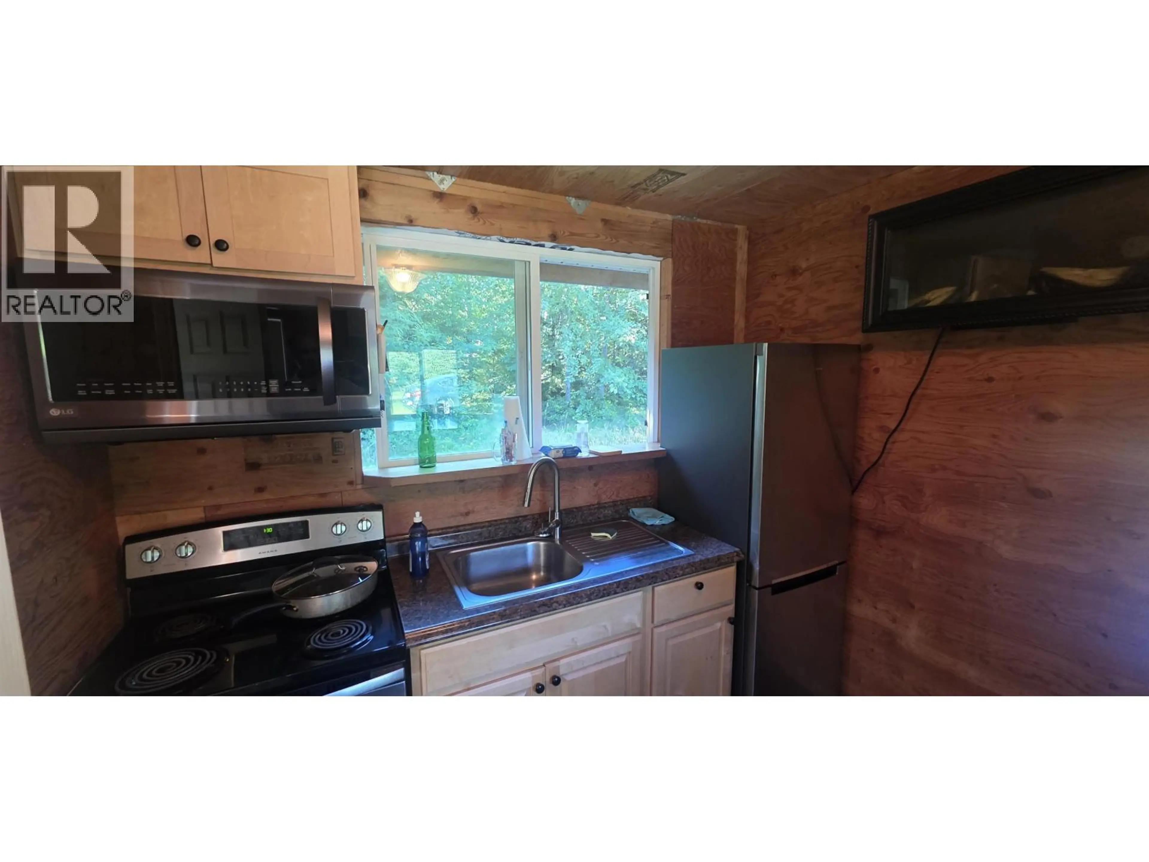 Property at 65930 16 HIGHWAY, Daajing Giids Rural, BC