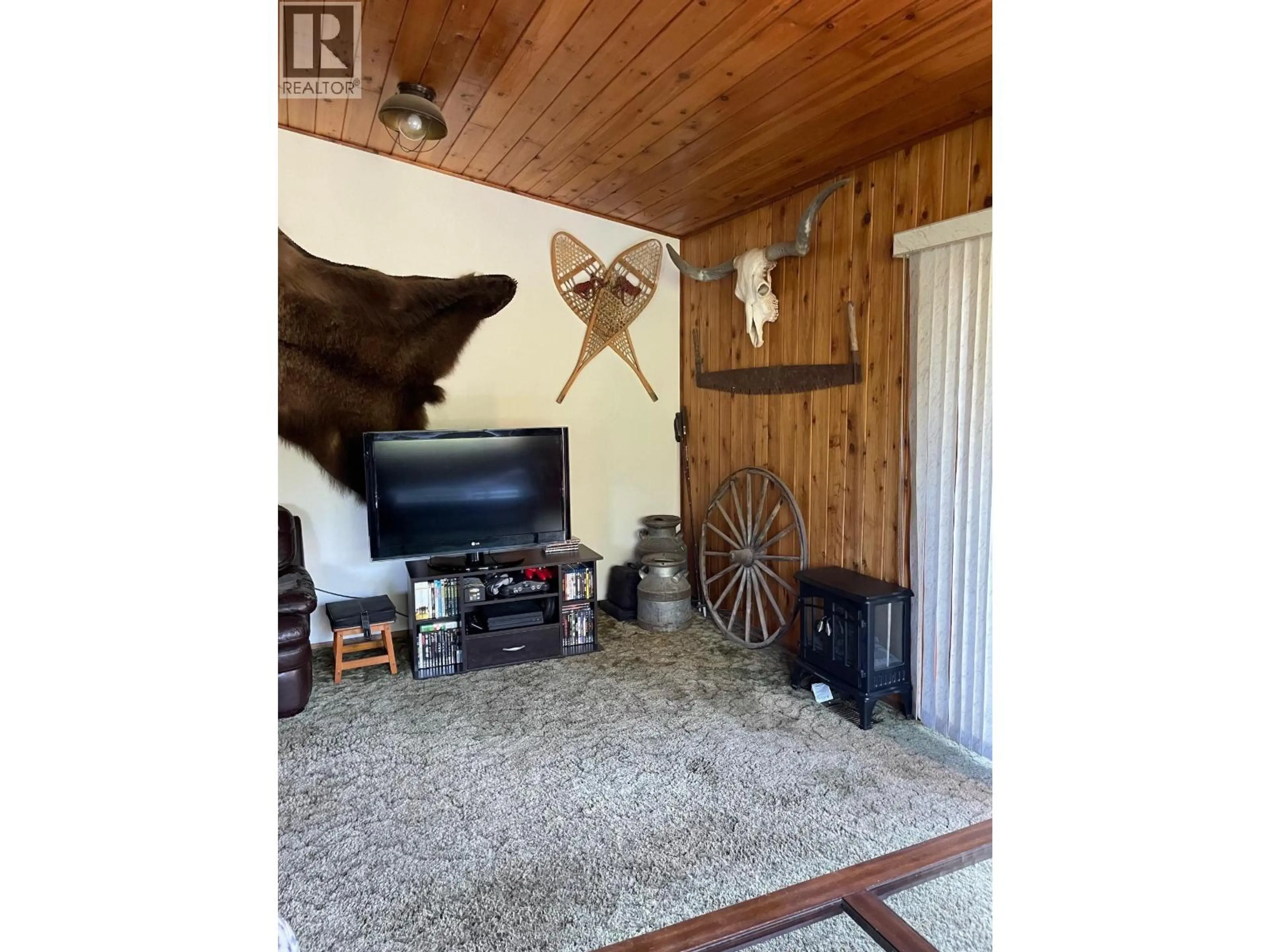 Property at 323 OAK ROAD, Vanderhoof, BC