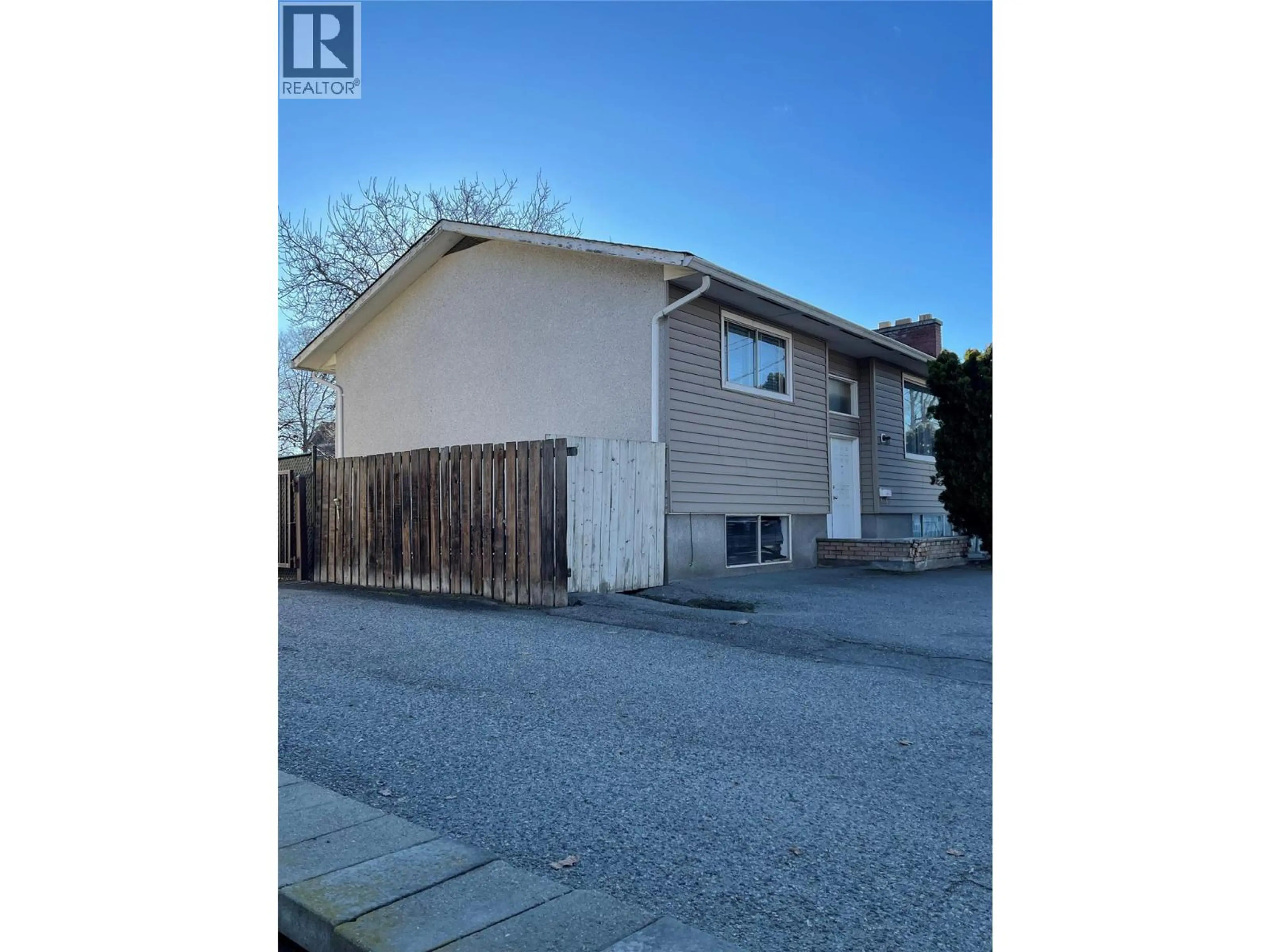 Property at 3049 GORDON DRIVE, Kelowna, BC