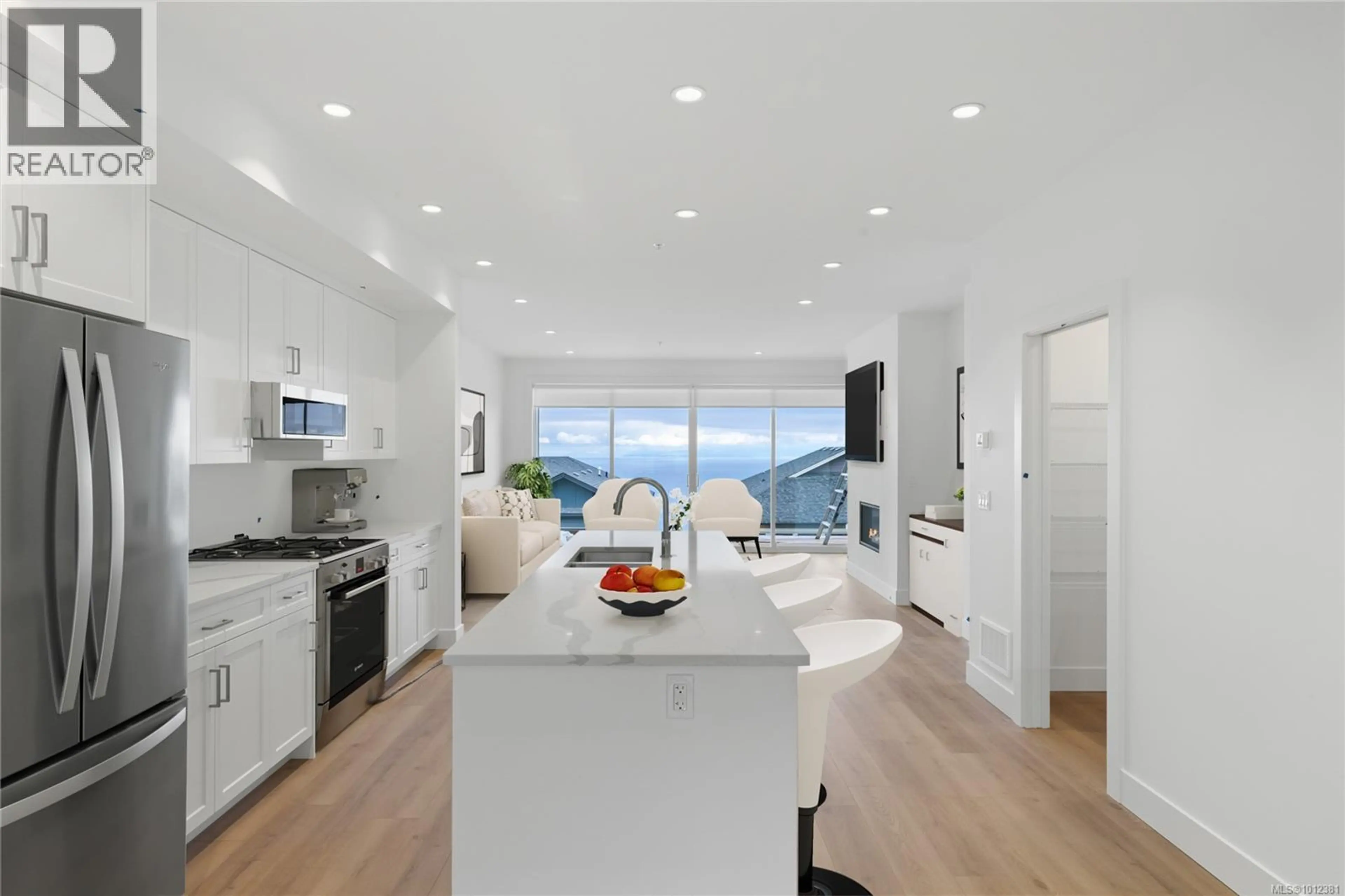 Property at #107 151 ROYAL PACIFIC WAY, Nanaimo, BC