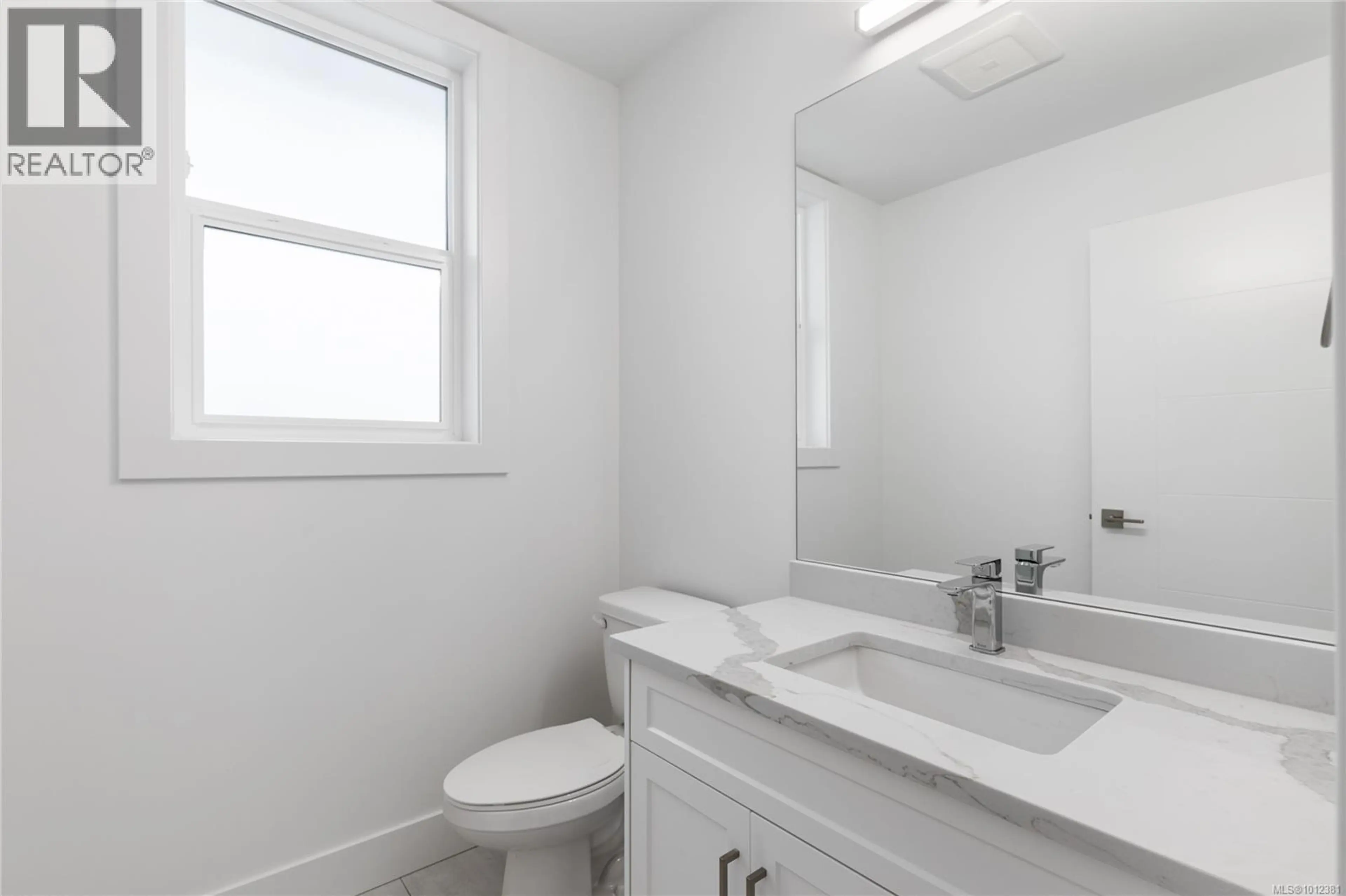 Property at #107 151 ROYAL PACIFIC WAY, Nanaimo, BC