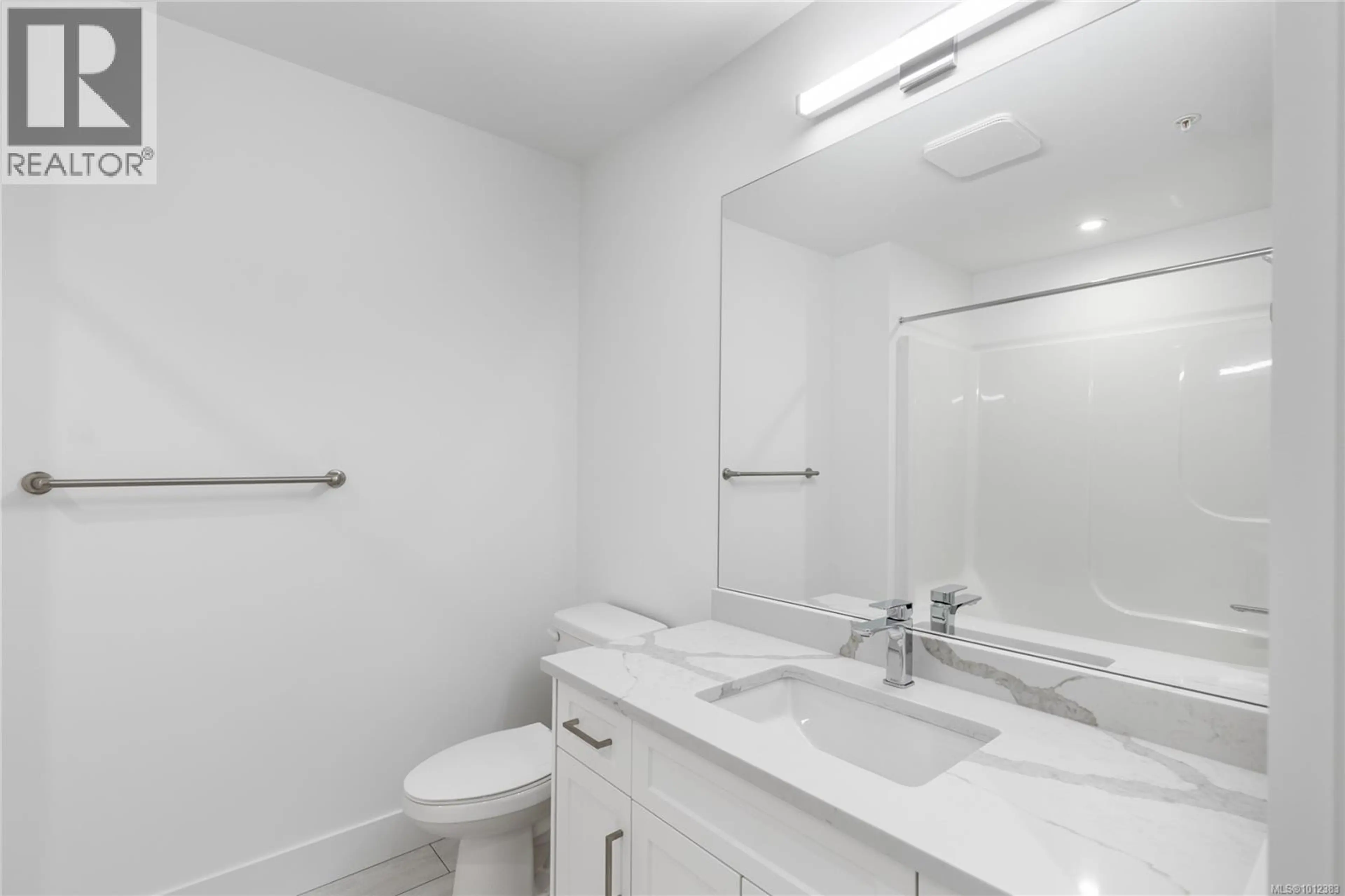 Property at #106 151 ROYAL PACIFIC WAY, Nanaimo, BC