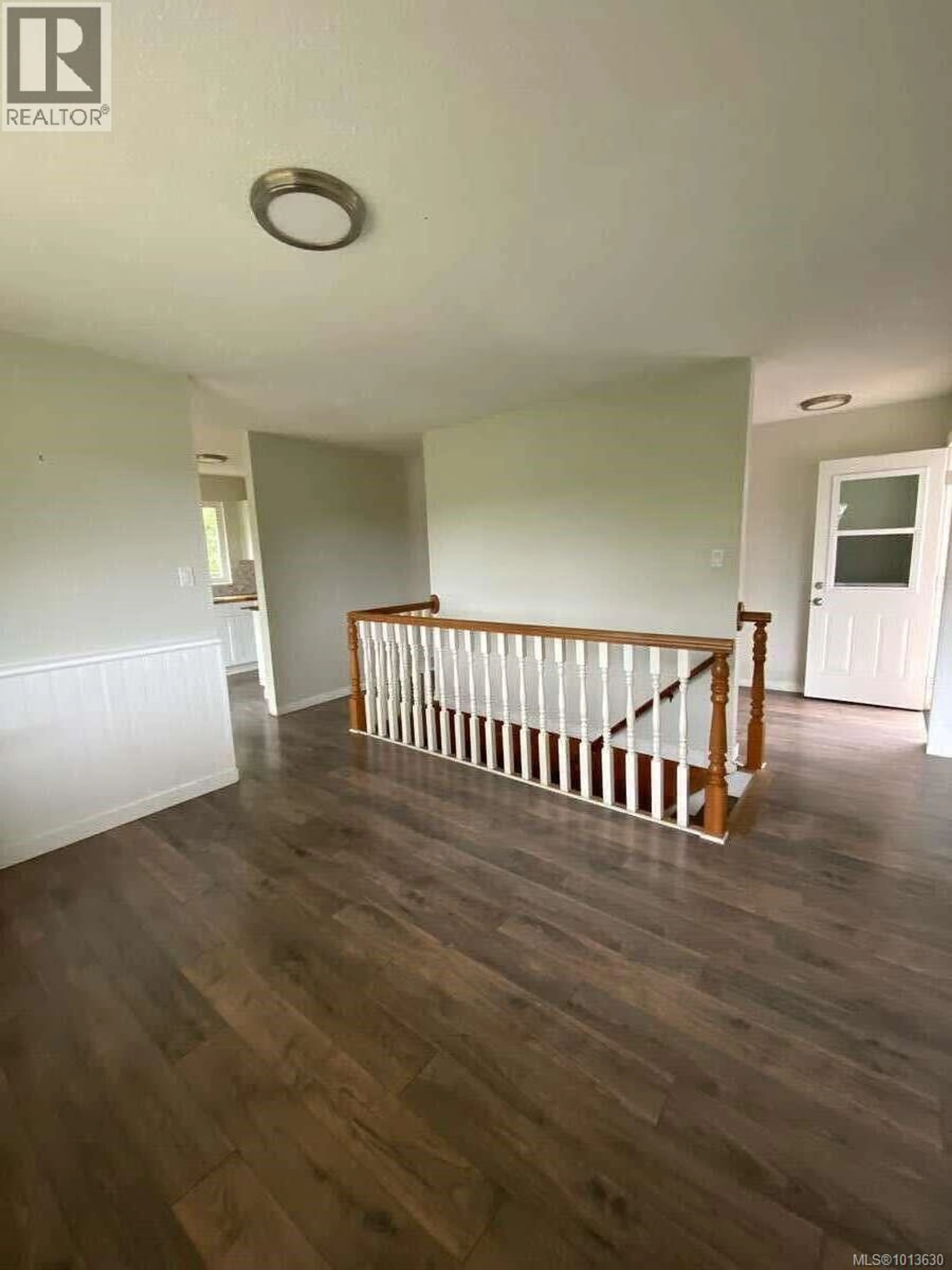 Property at 551 MACMILLAN DR, Sayward, BC