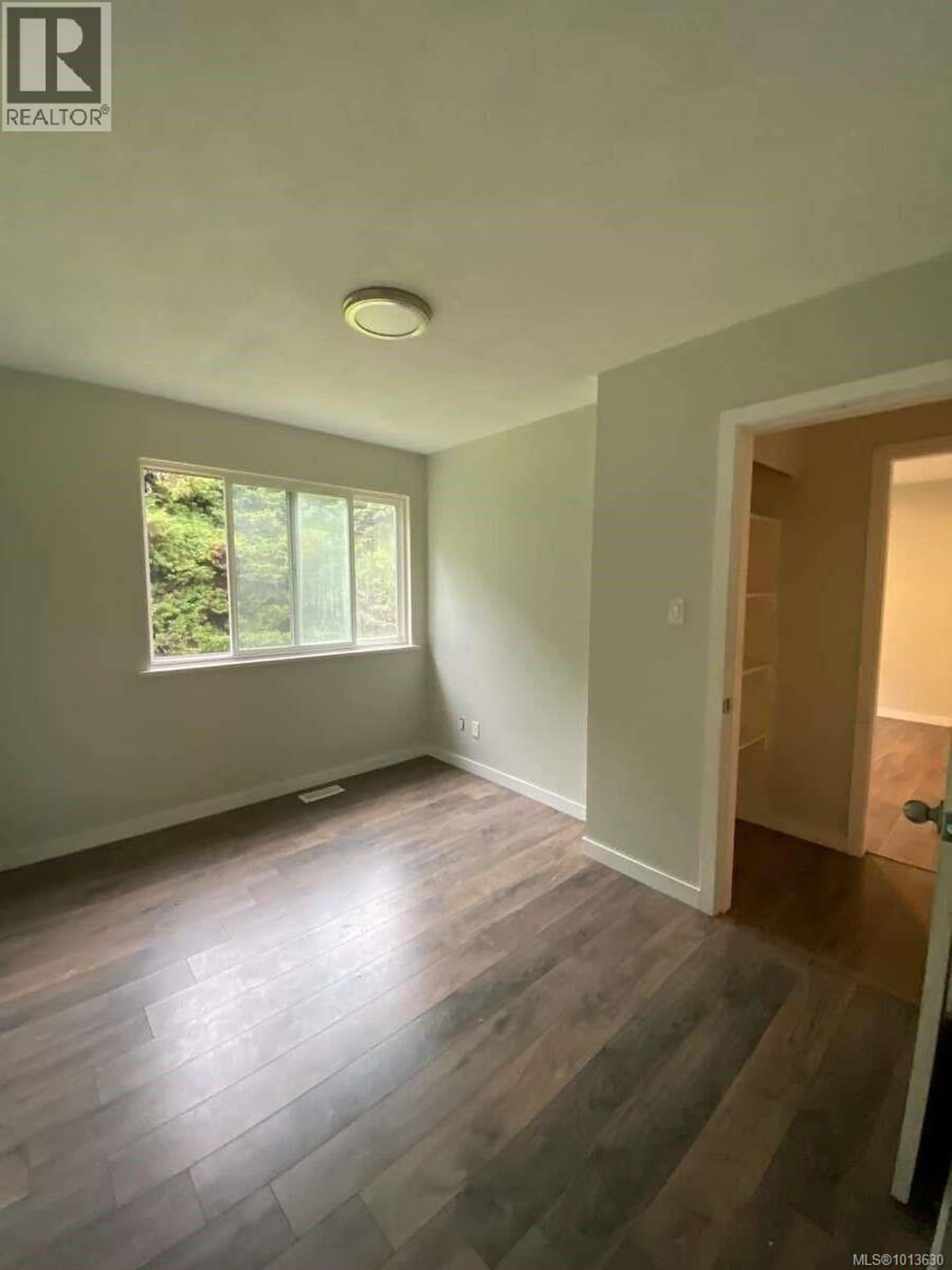 Property at 551 MACMILLAN DR, Sayward, BC