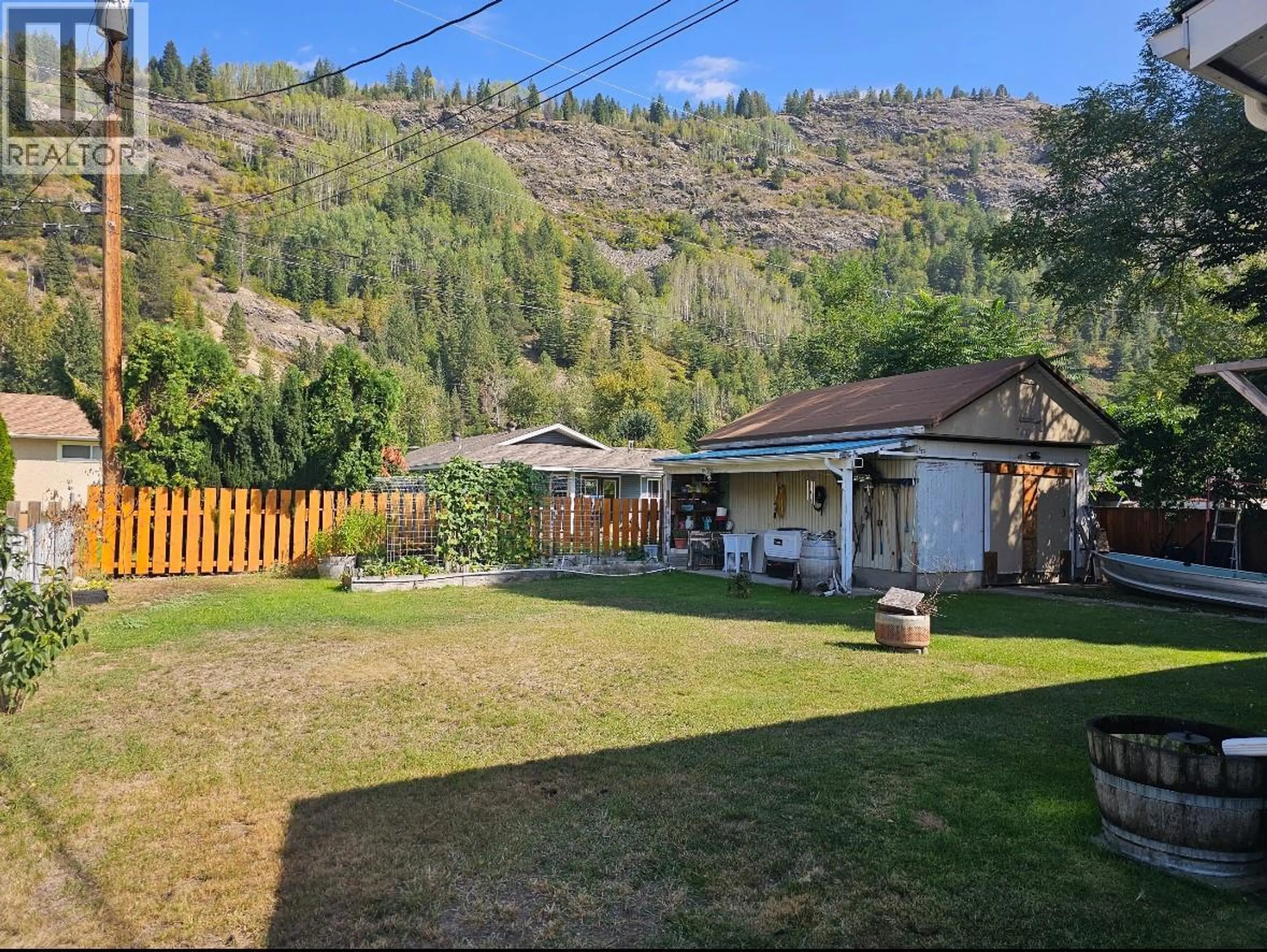 Property at 1047 REGAN CRESCENT, Trail, BC