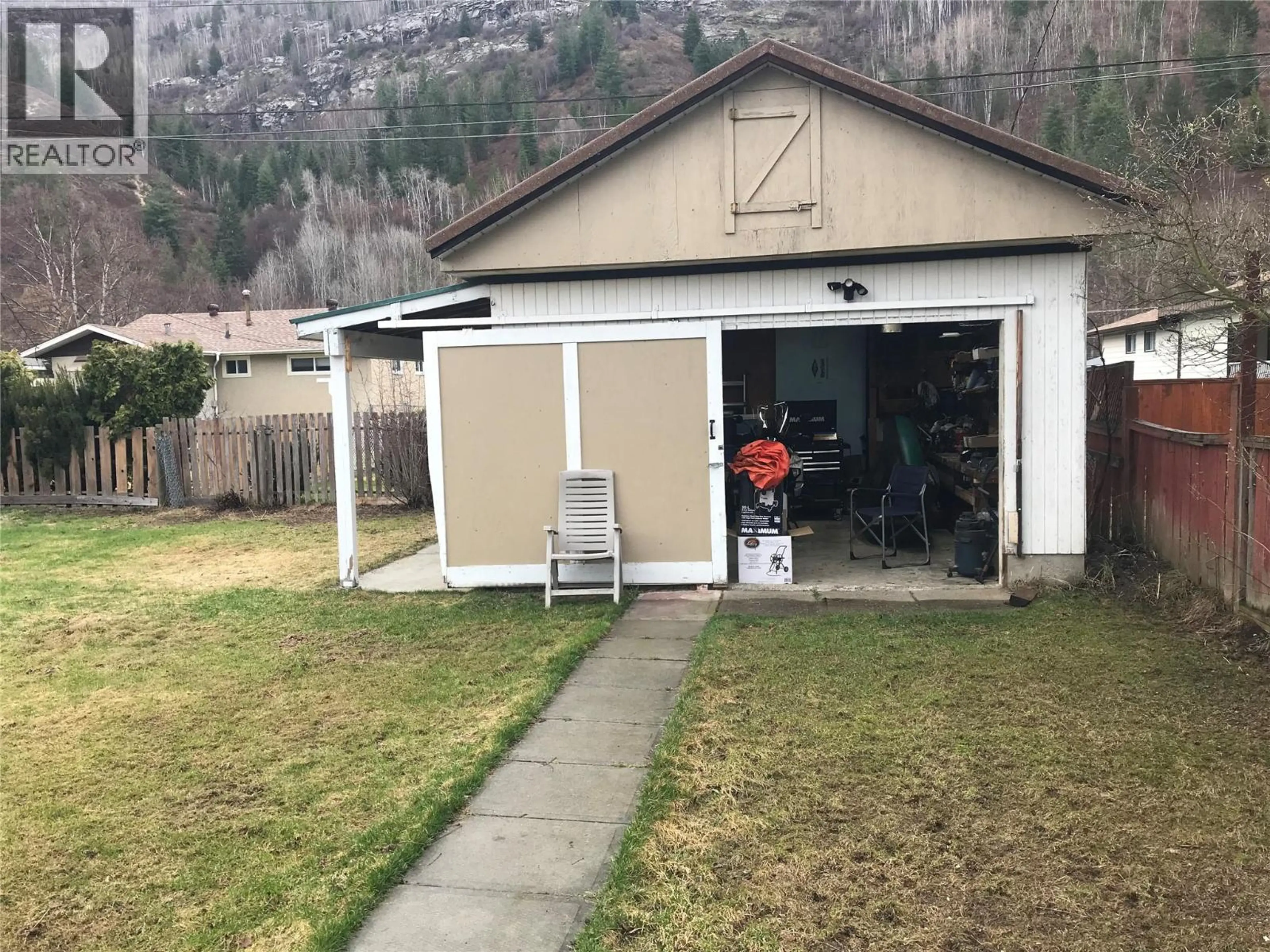 Property at 1047 REGAN CRESCENT, Trail, BC
