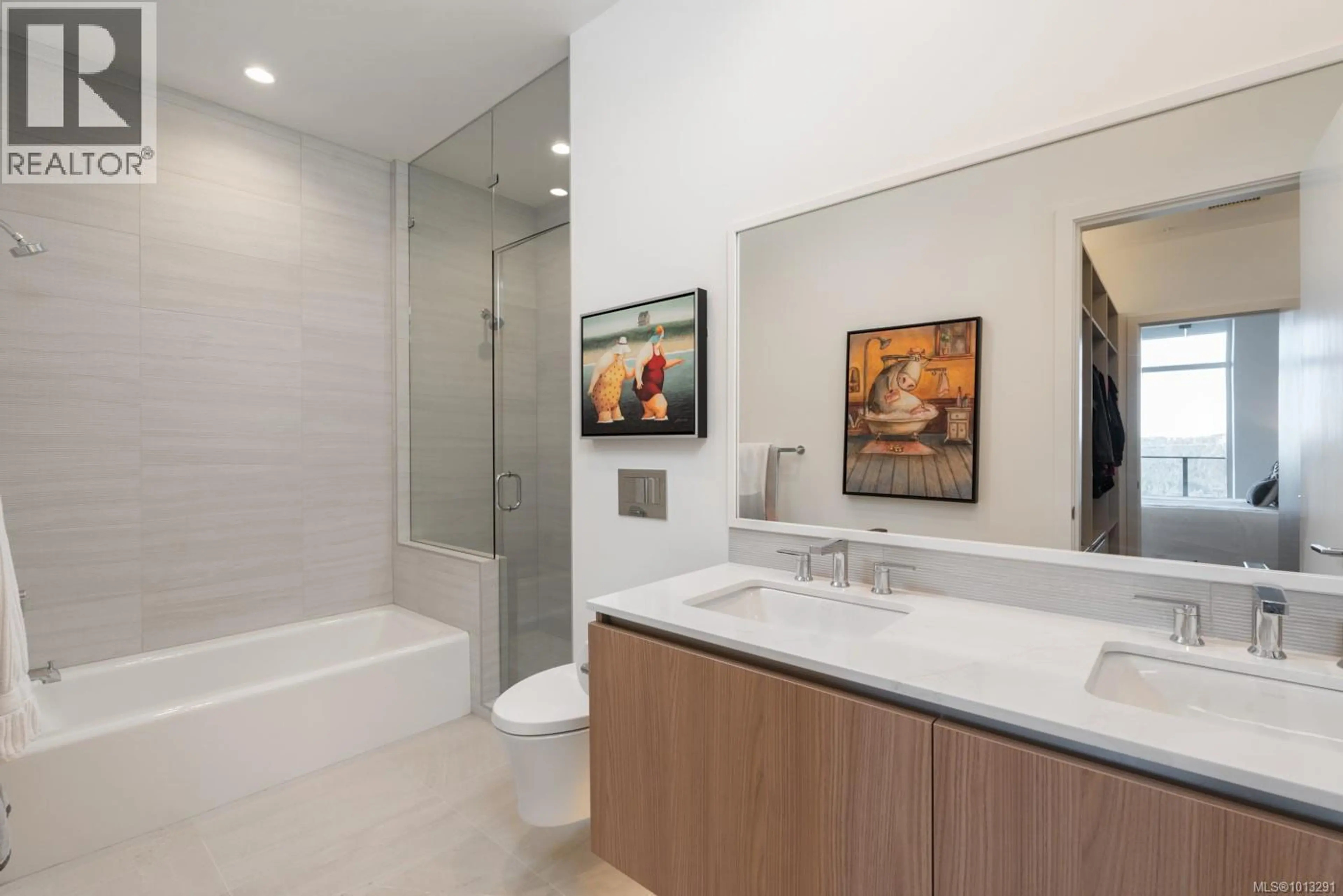 Property at #1702 2000 HANNINGTON RD, Langford, BC