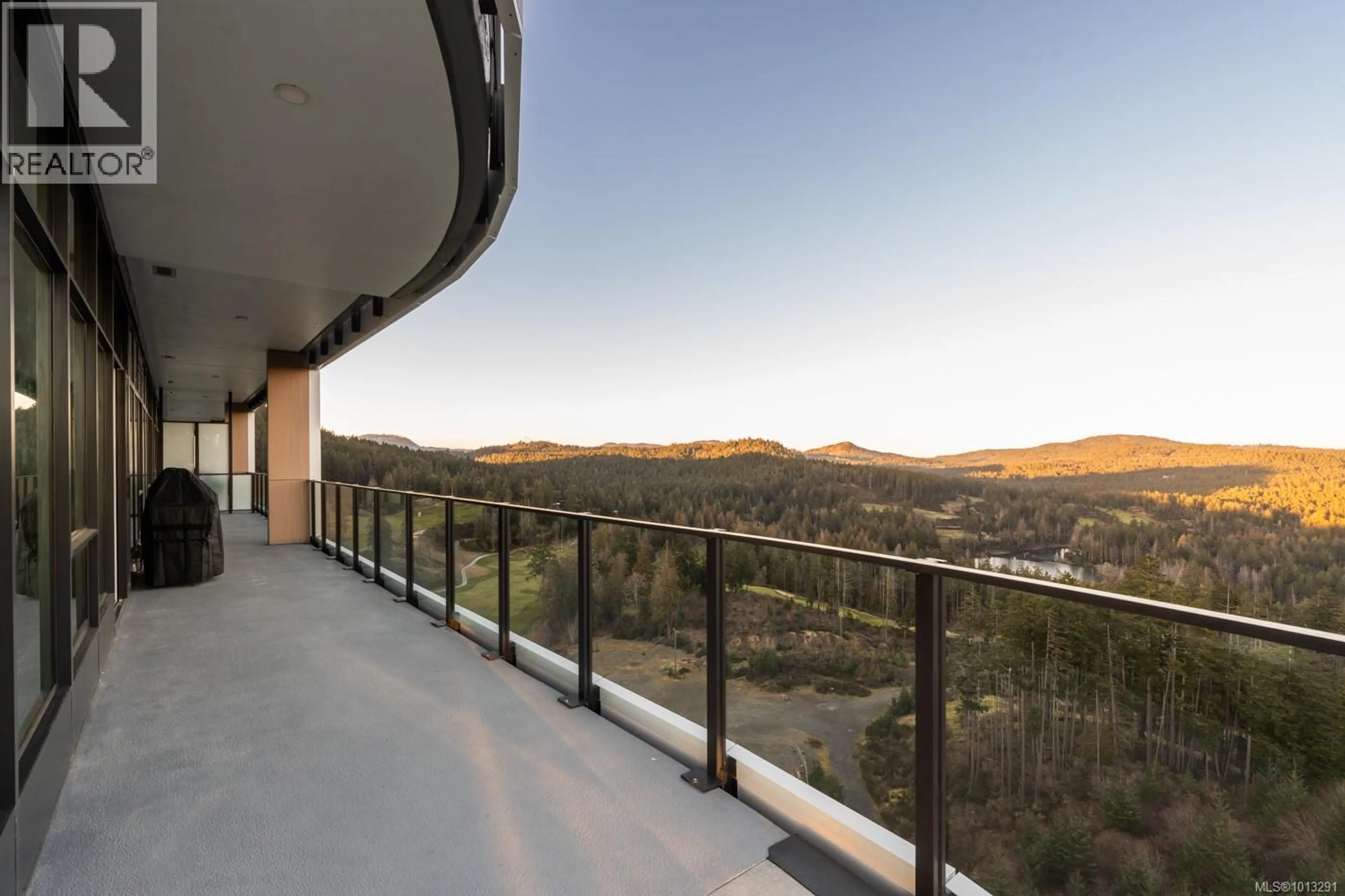 Property at #1702 2000 HANNINGTON RD, Langford, BC