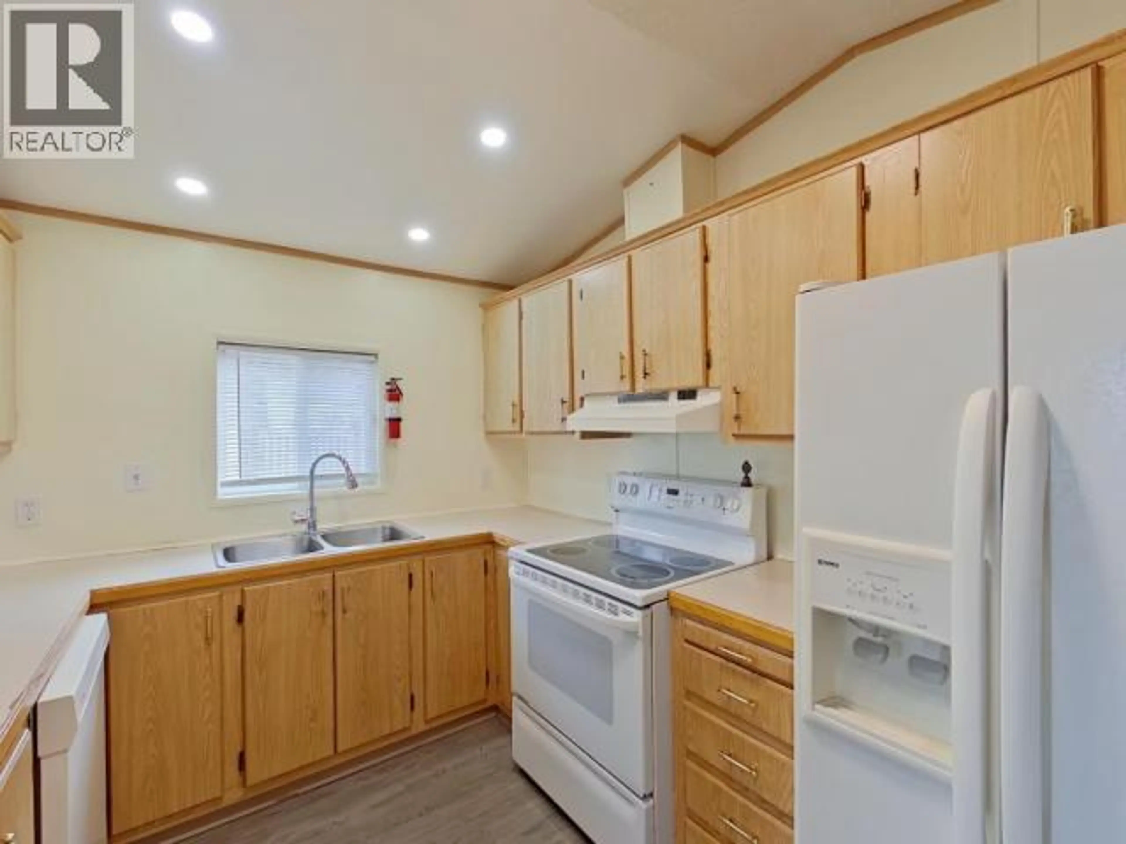 Property at 45-6271 MCANDREW AVE, Powell River, BC