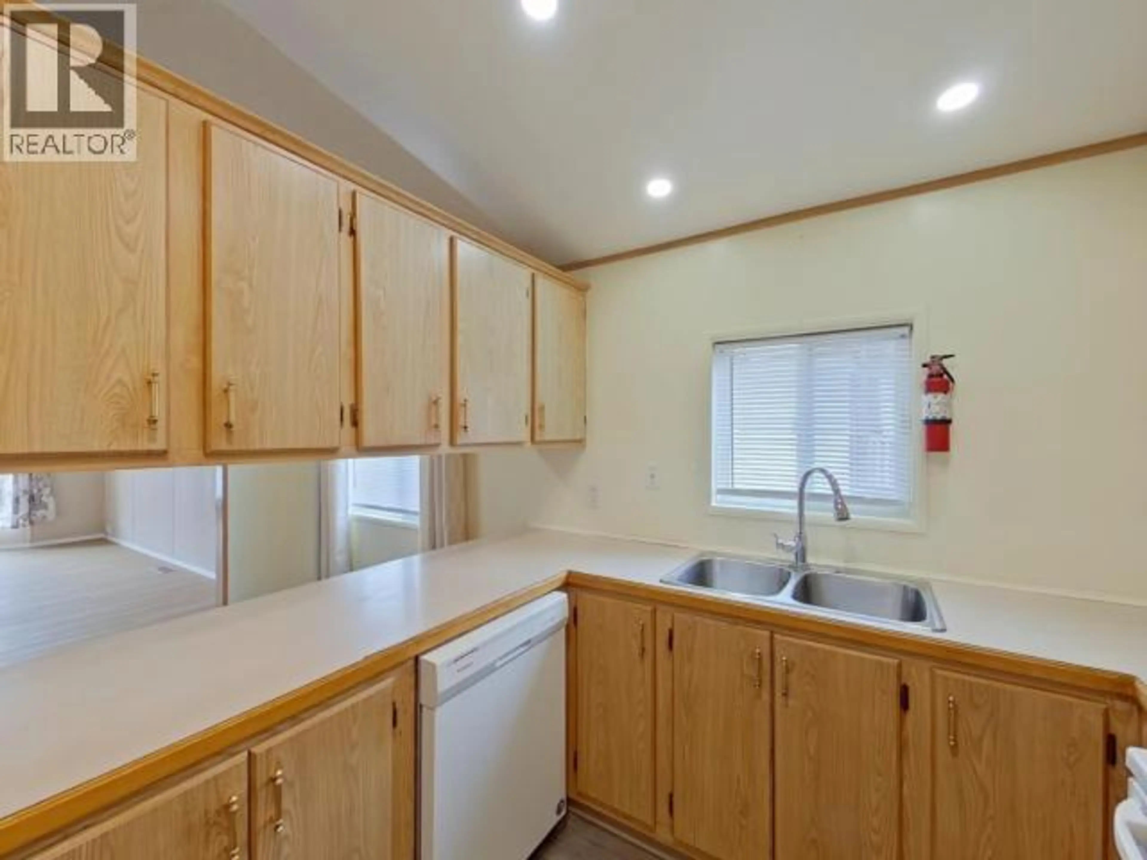 Property at 45-6271 MCANDREW AVE, Powell River, BC