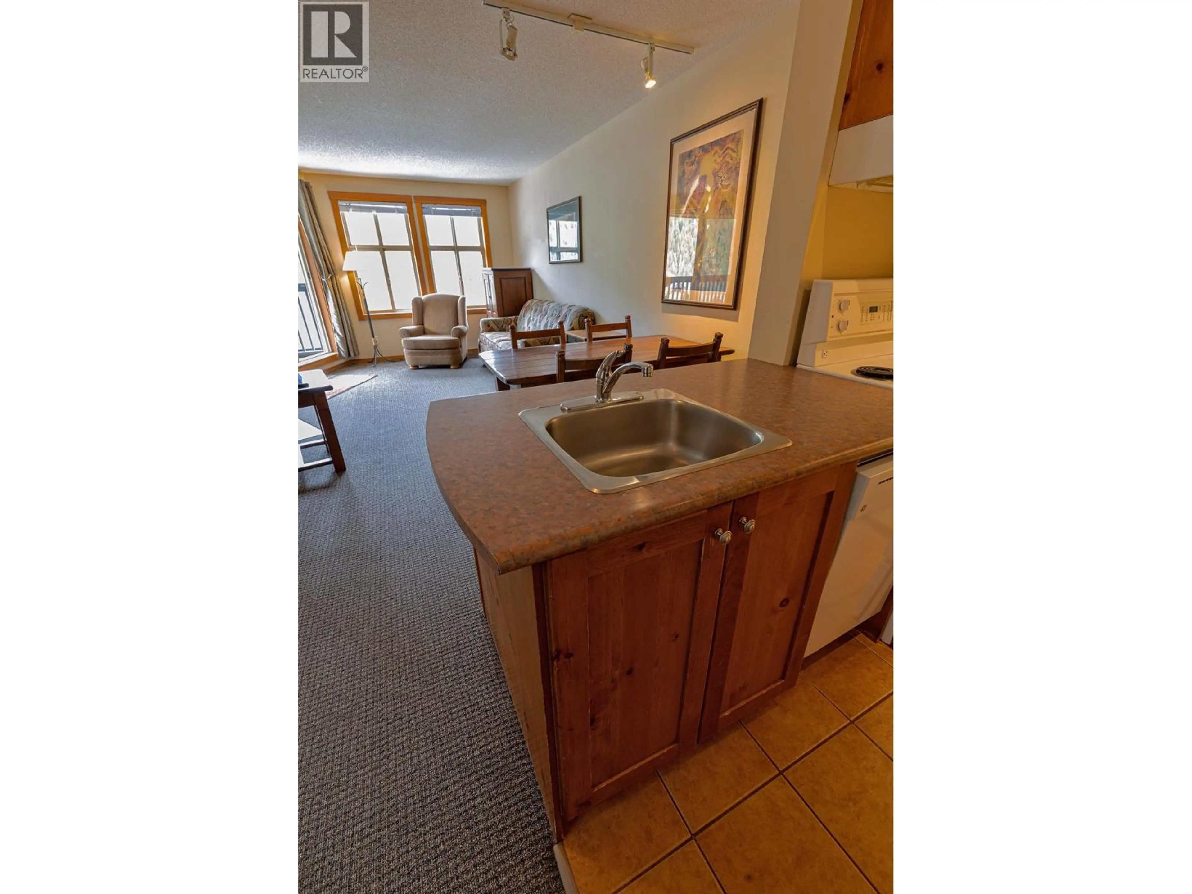 Property at #306 2050 SUMMIT DRIVE, Panorama, BC