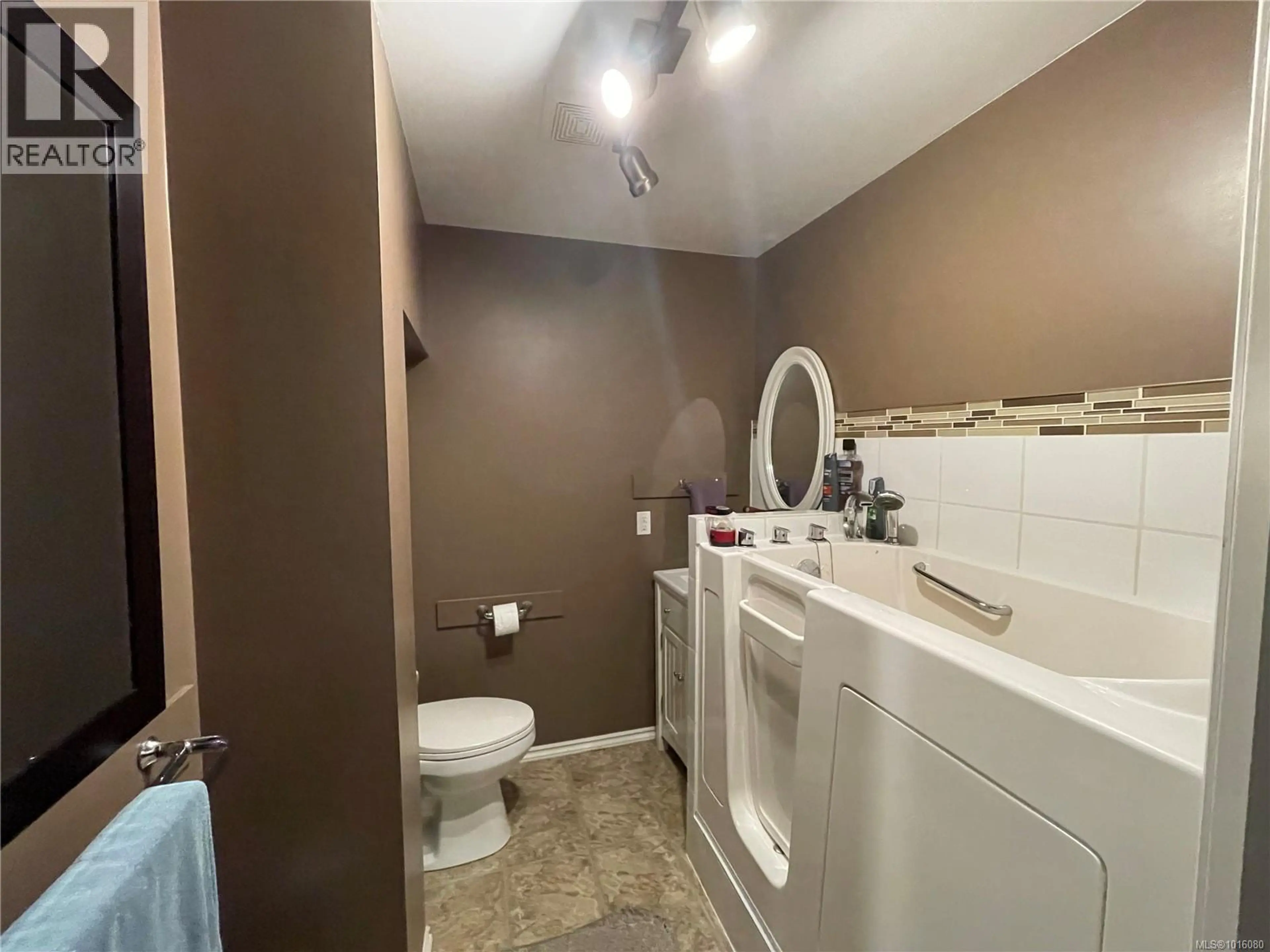 Property at 5060 BEAVER HARBOUR RD, Port Hardy, BC