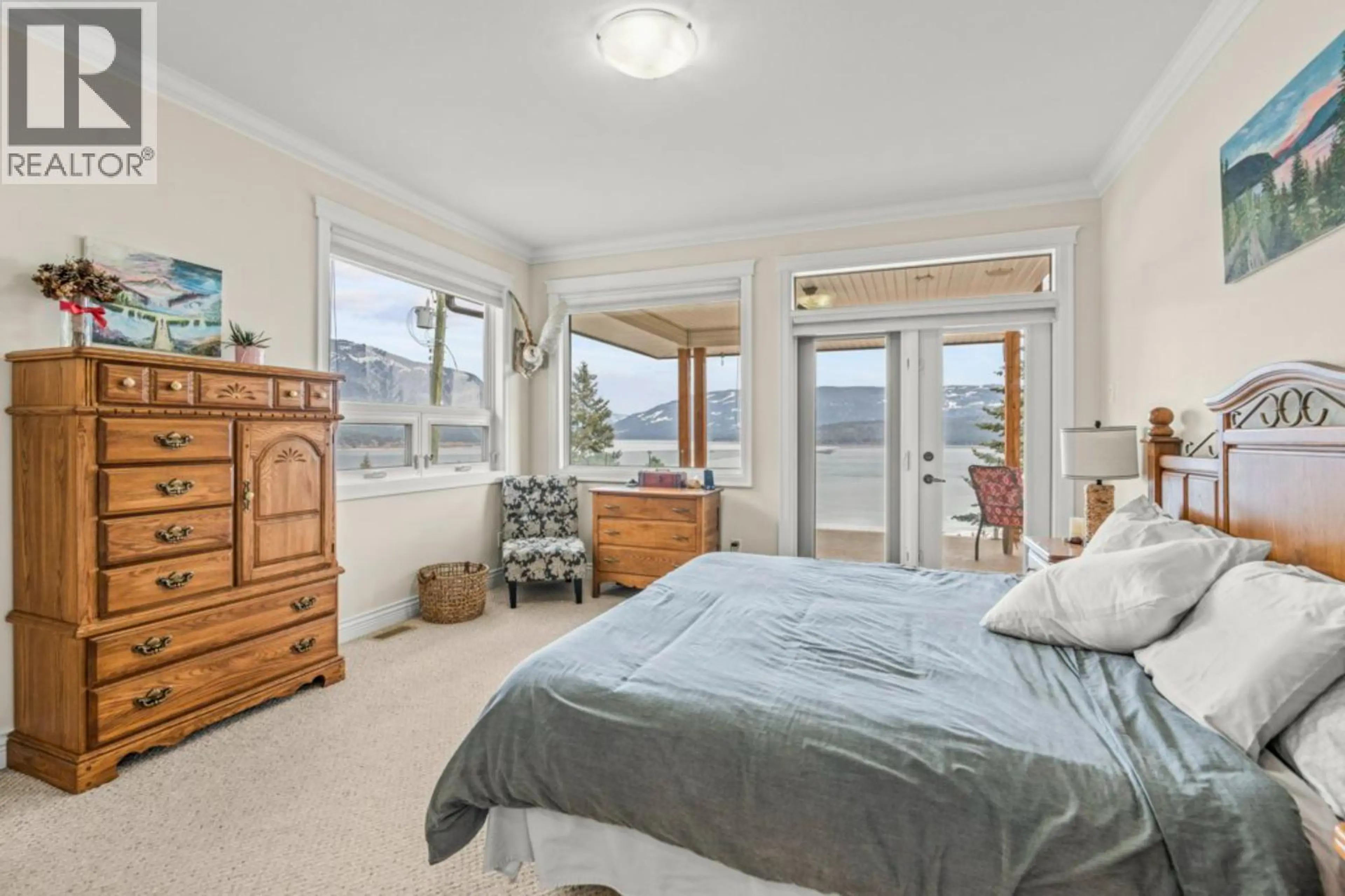 Property at 5694 TRANS CANADA HIGHWAY NW, Salmon Arm, BC