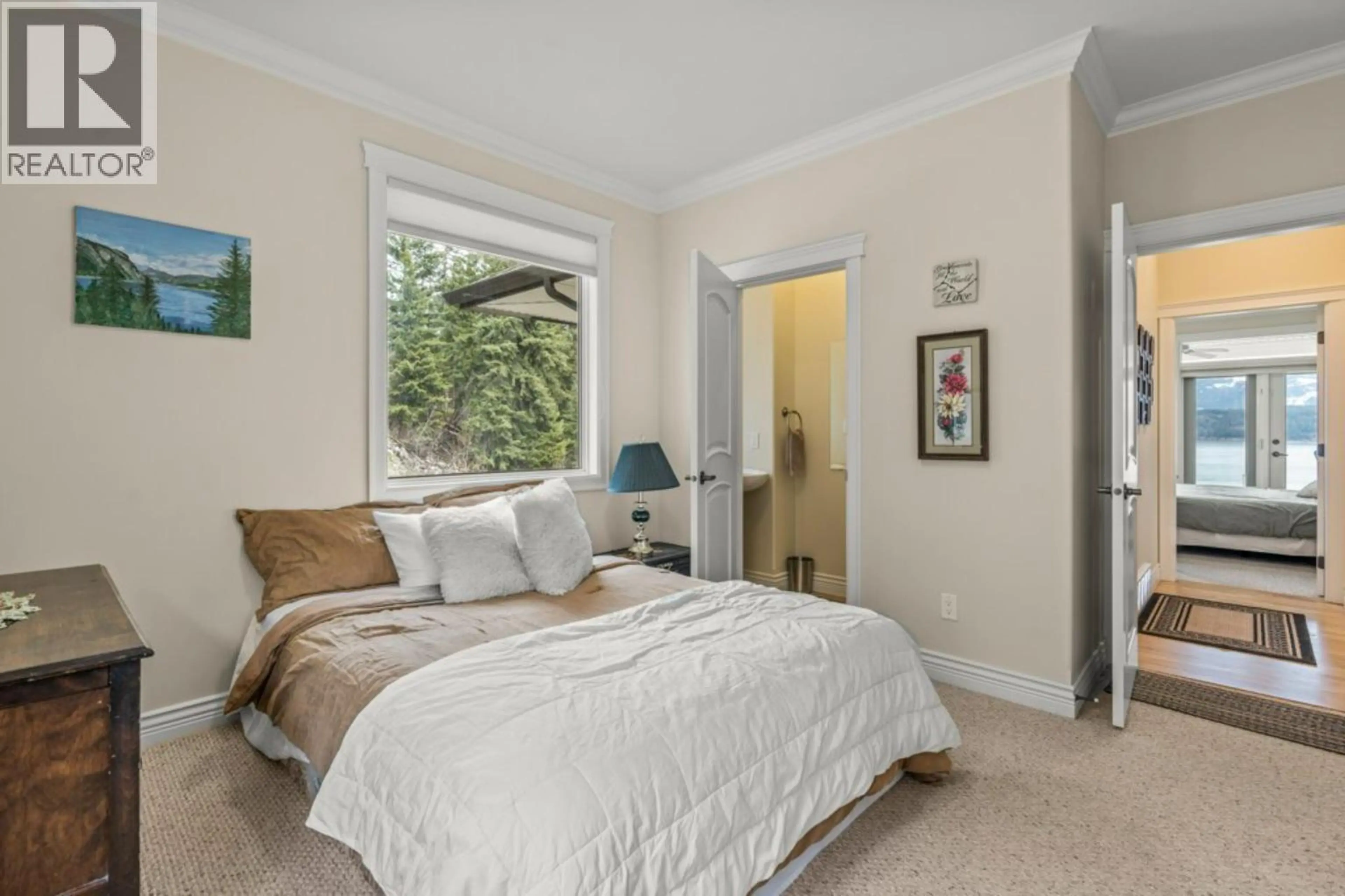 Property at 5694 TRANS CANADA HIGHWAY NW, Salmon Arm, BC