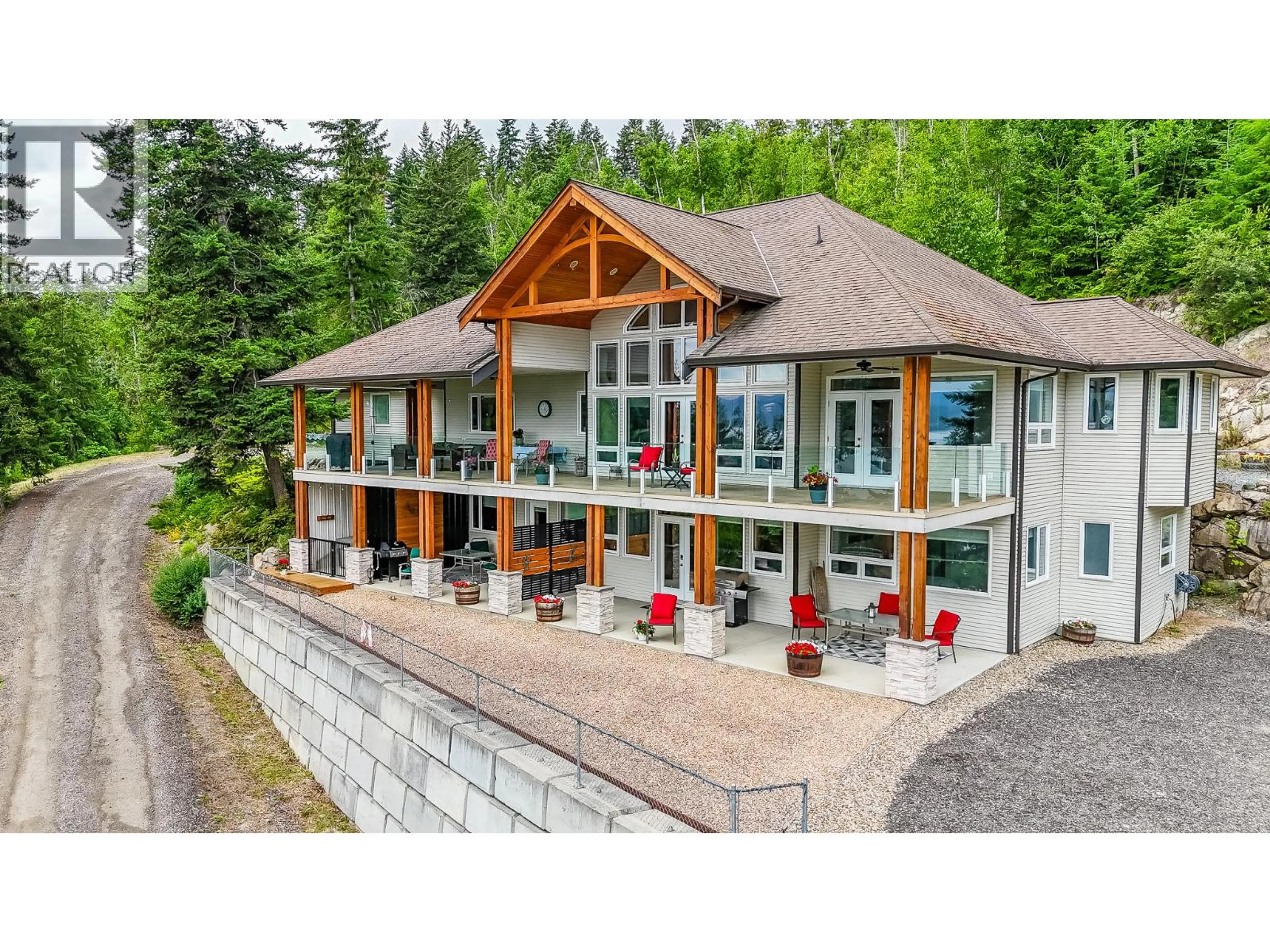 Property at 5694 TRANS CANADA HIGHWAY NW, Salmon Arm, BC