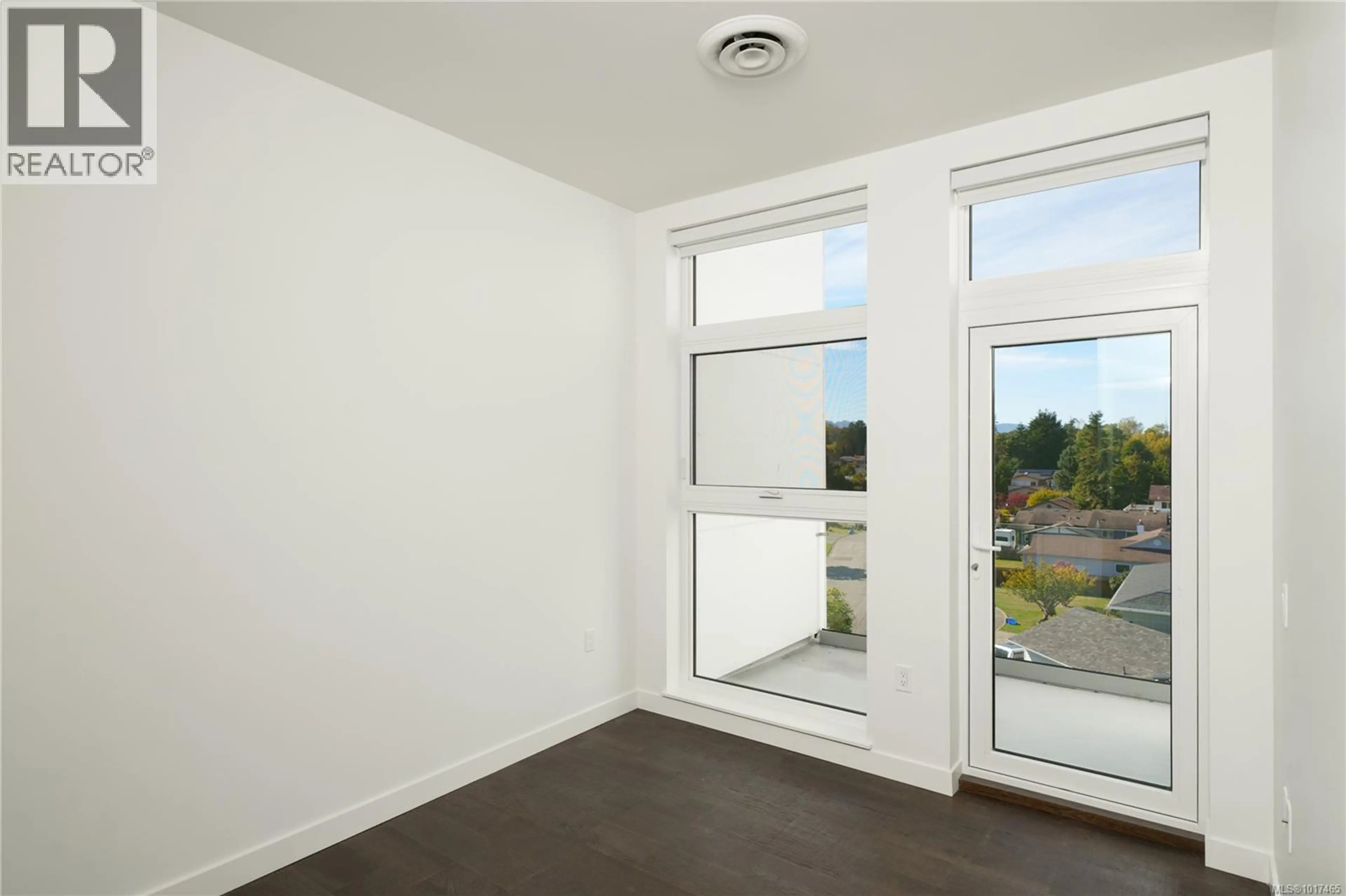 Property at #407 9570 FIFTH ST, Sidney, BC