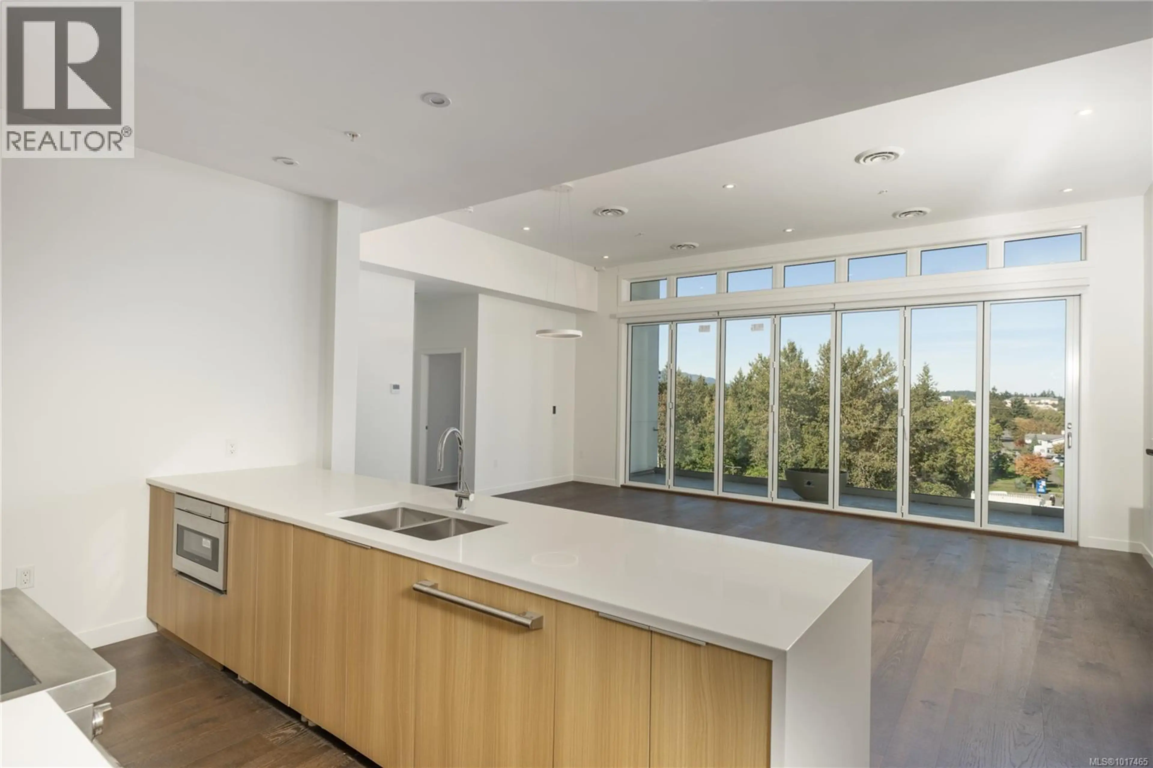 Property at #407 9570 FIFTH ST, Sidney, BC