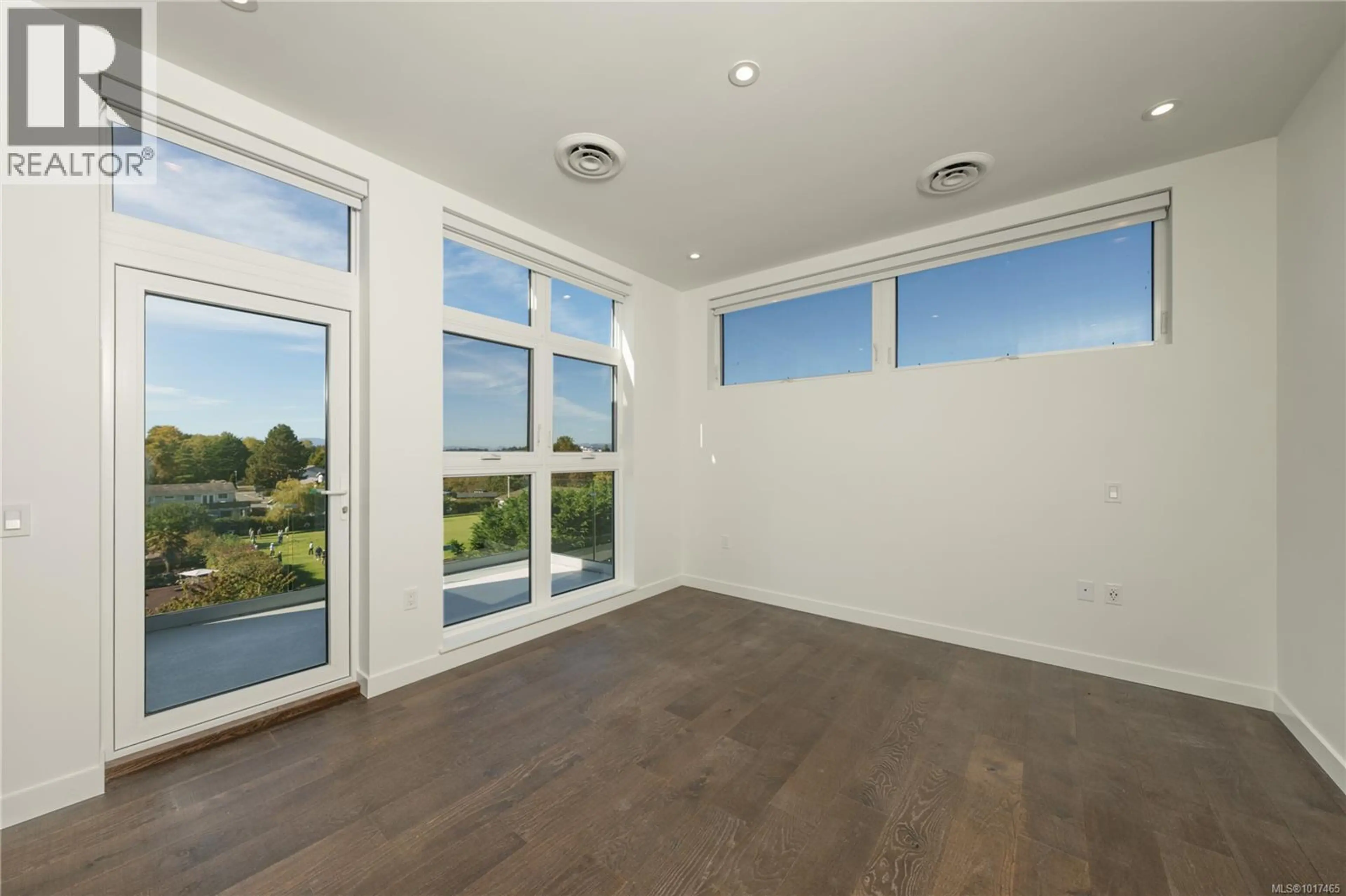 Property at #407 9570 FIFTH ST, Sidney, BC