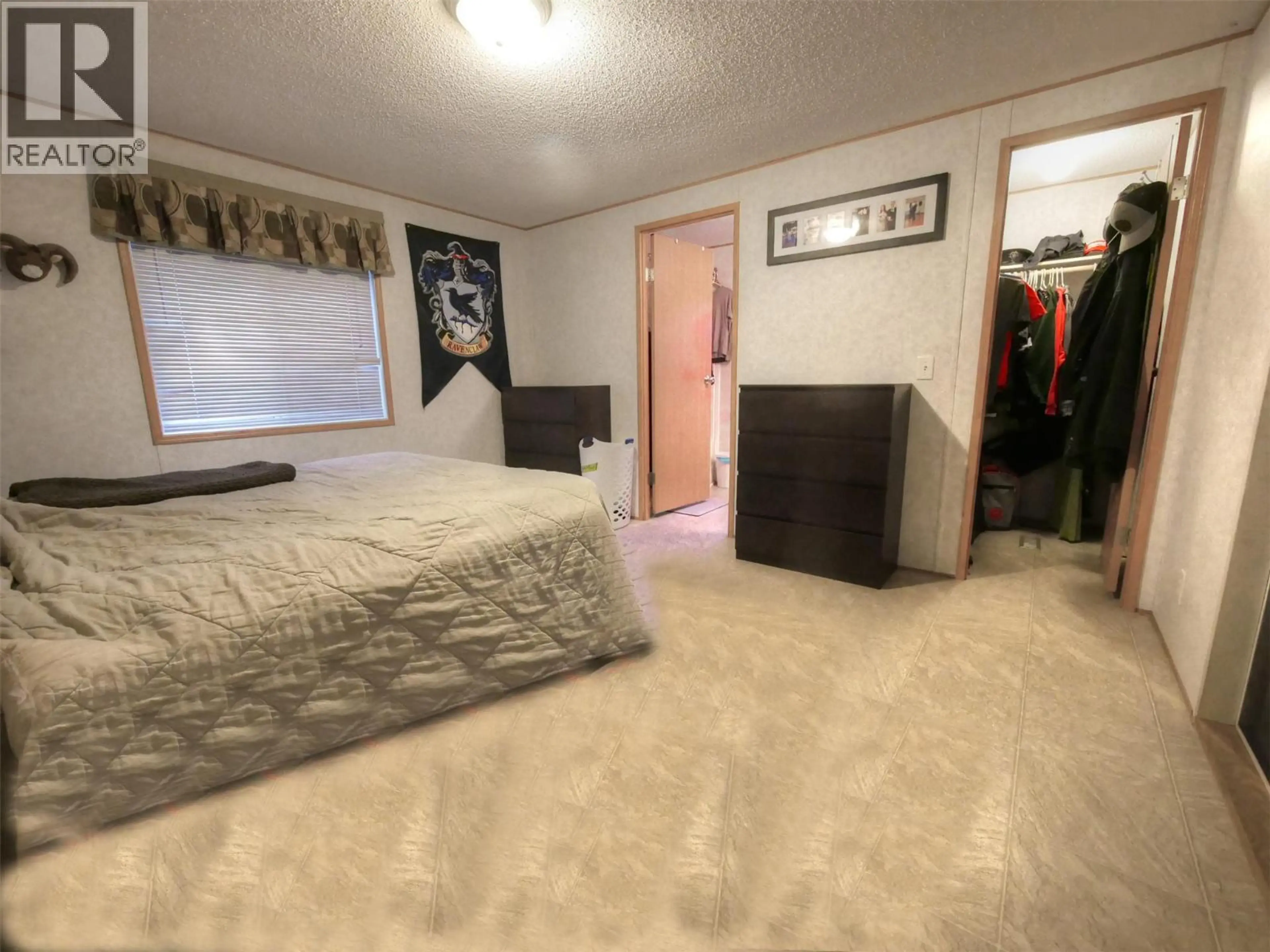 Property at 3560 UPPER LEVELS ROAD, Robson, BC