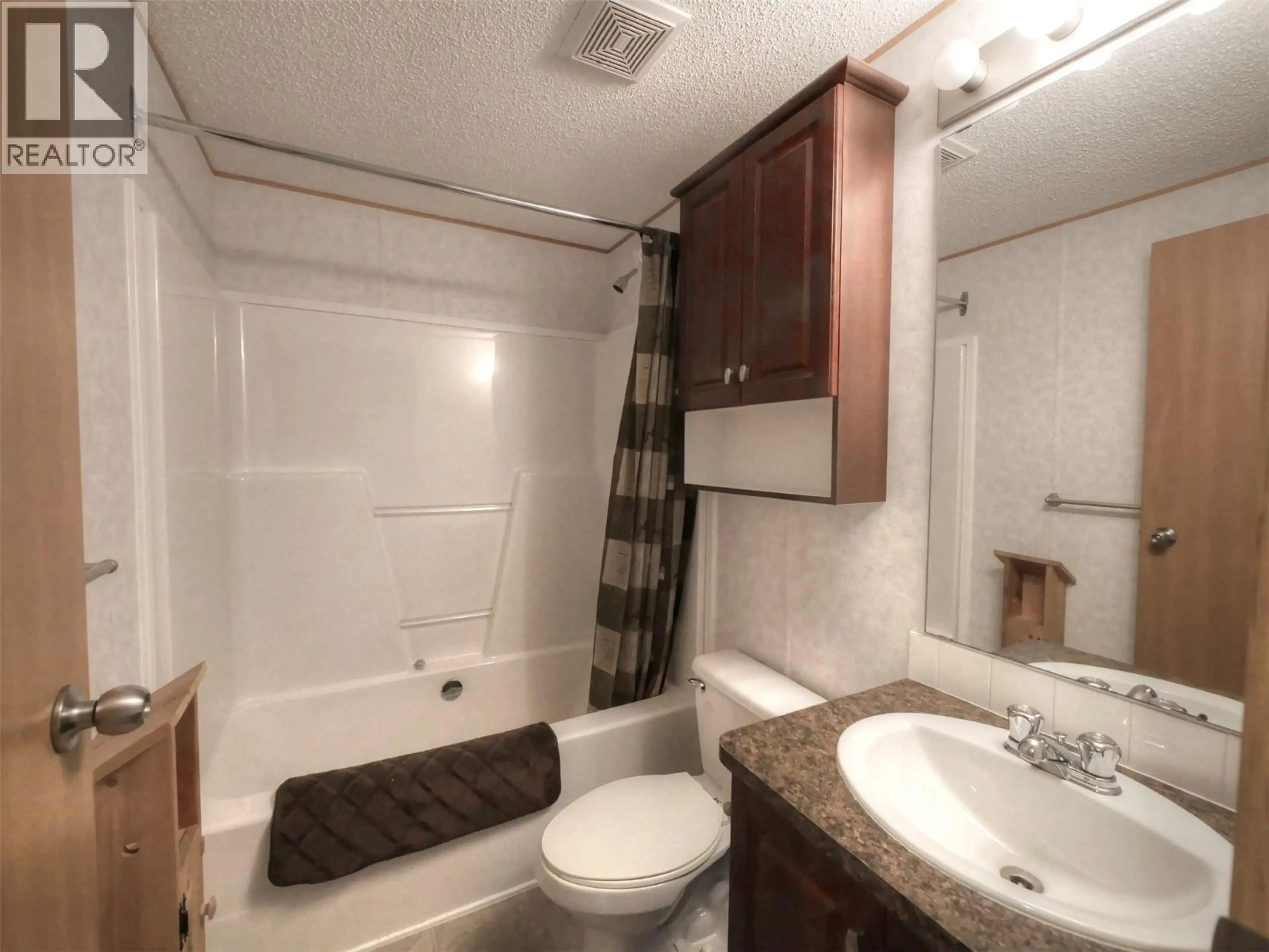 Property at 3560 UPPER LEVELS ROAD, Robson, BC