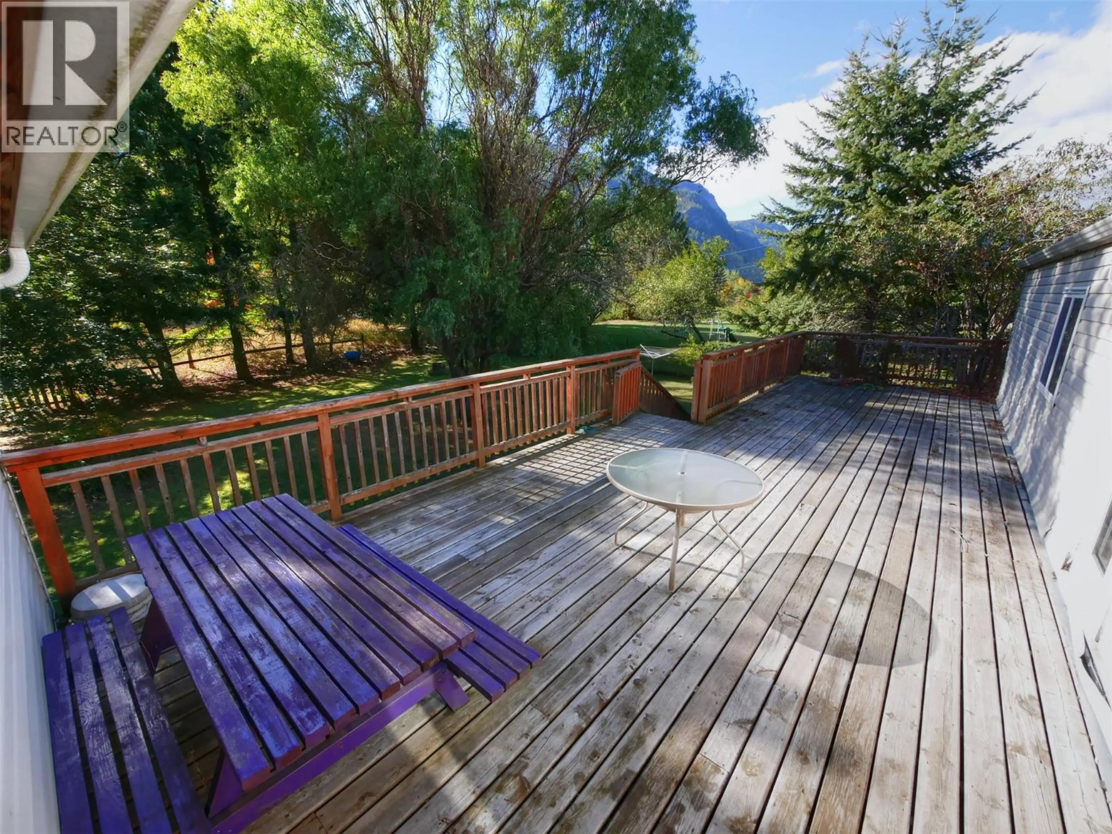 Property at 3560 UPPER LEVELS ROAD, Robson, BC