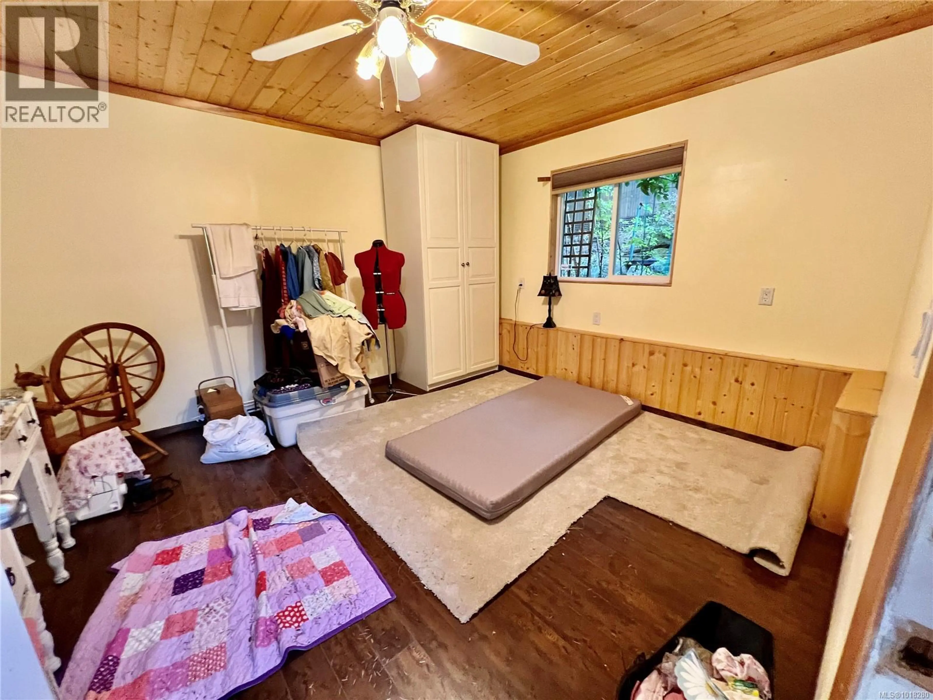 Property at 702 CHARTER RD, Mayne Island, BC