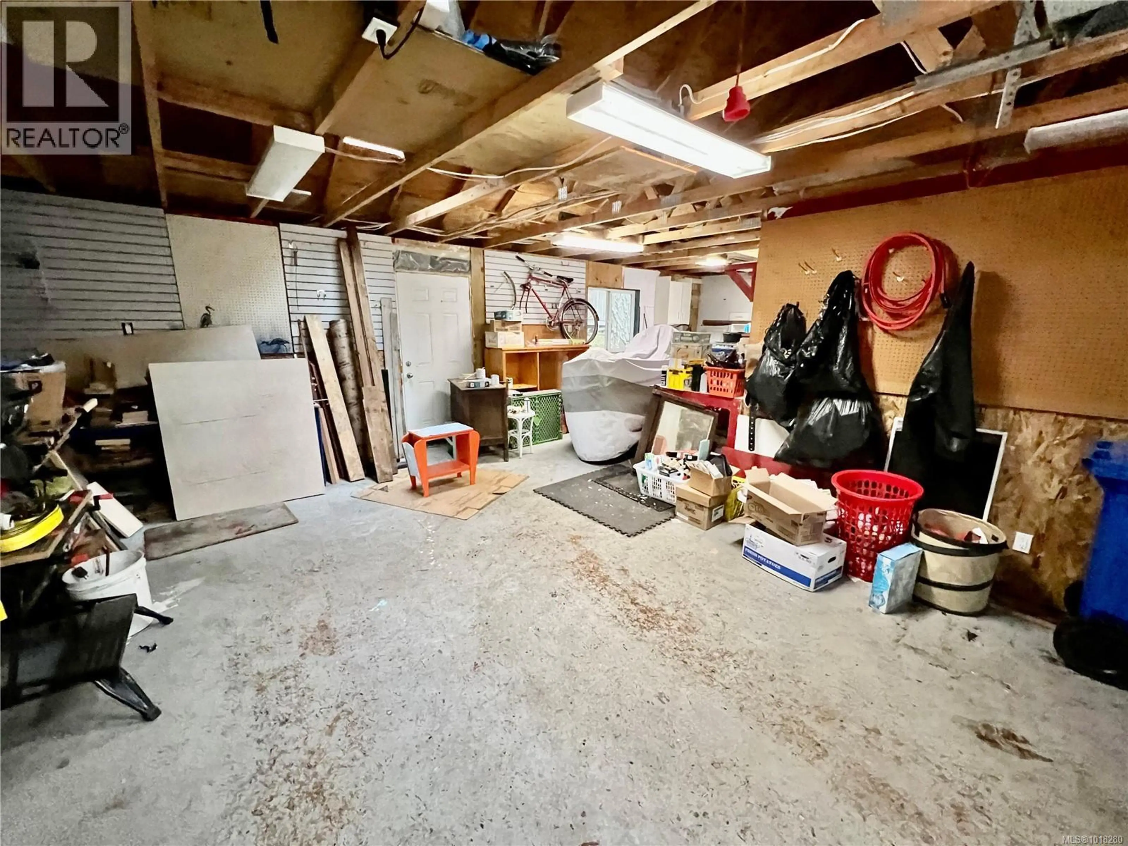 Property at 702 CHARTER RD, Mayne Island, BC