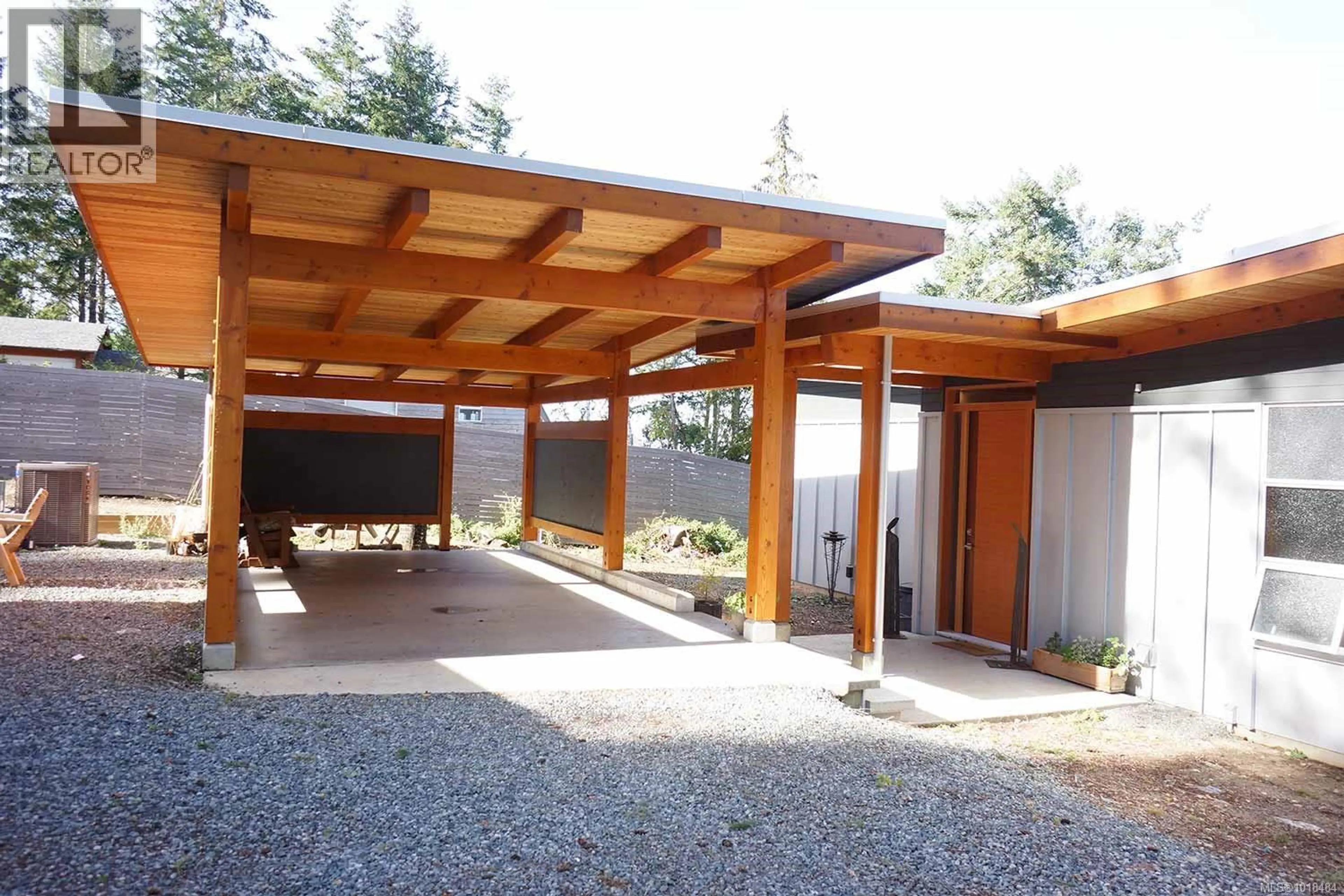 Property at 3870 EAST RD, Denman Island, BC