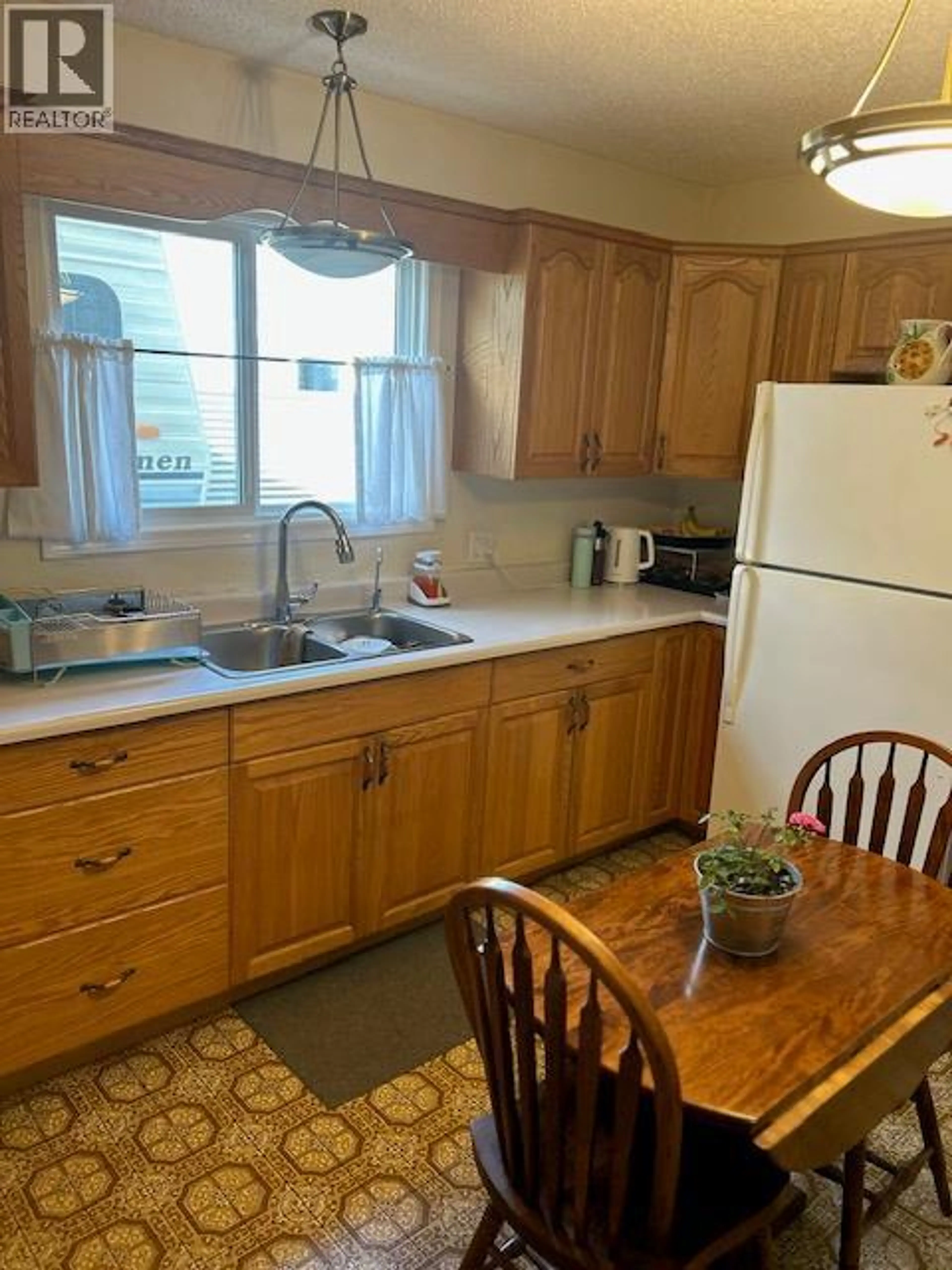 Property at 3537 LAKESHORE ROAD, Kelowna, BC